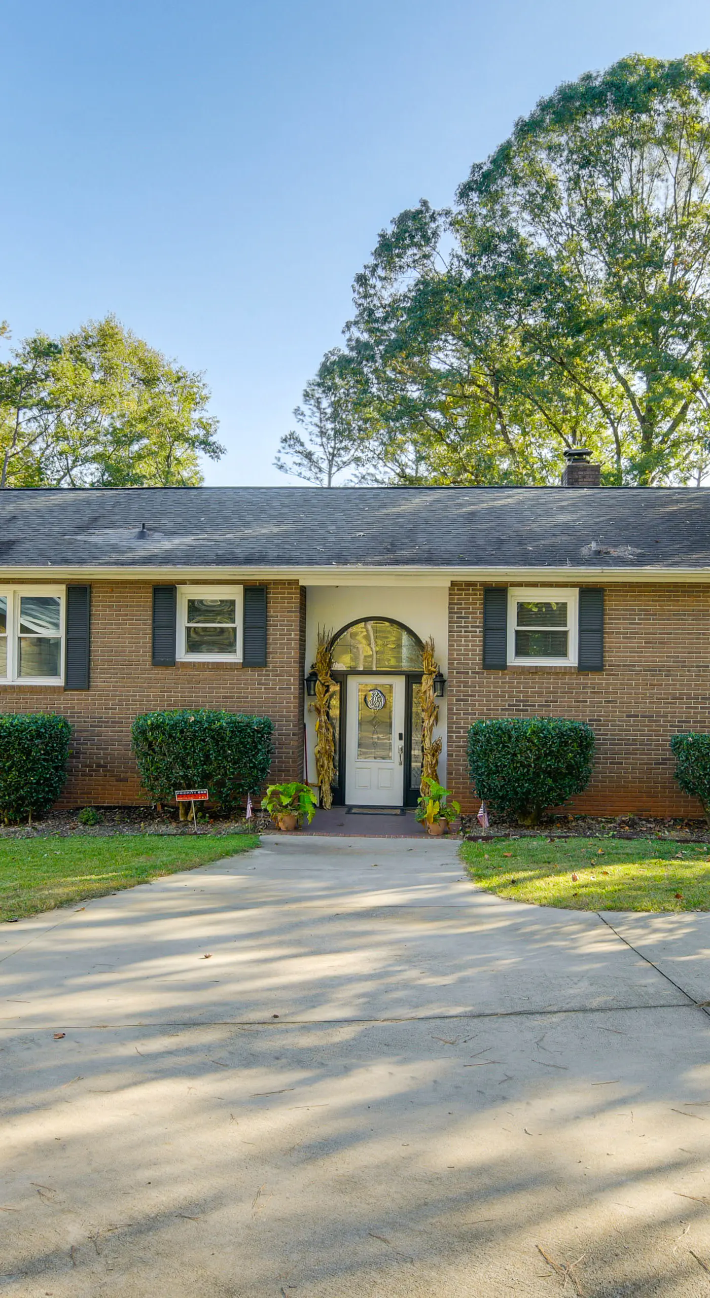 Waterfront Lake Hartwell Home < 1 Mi to Marina!