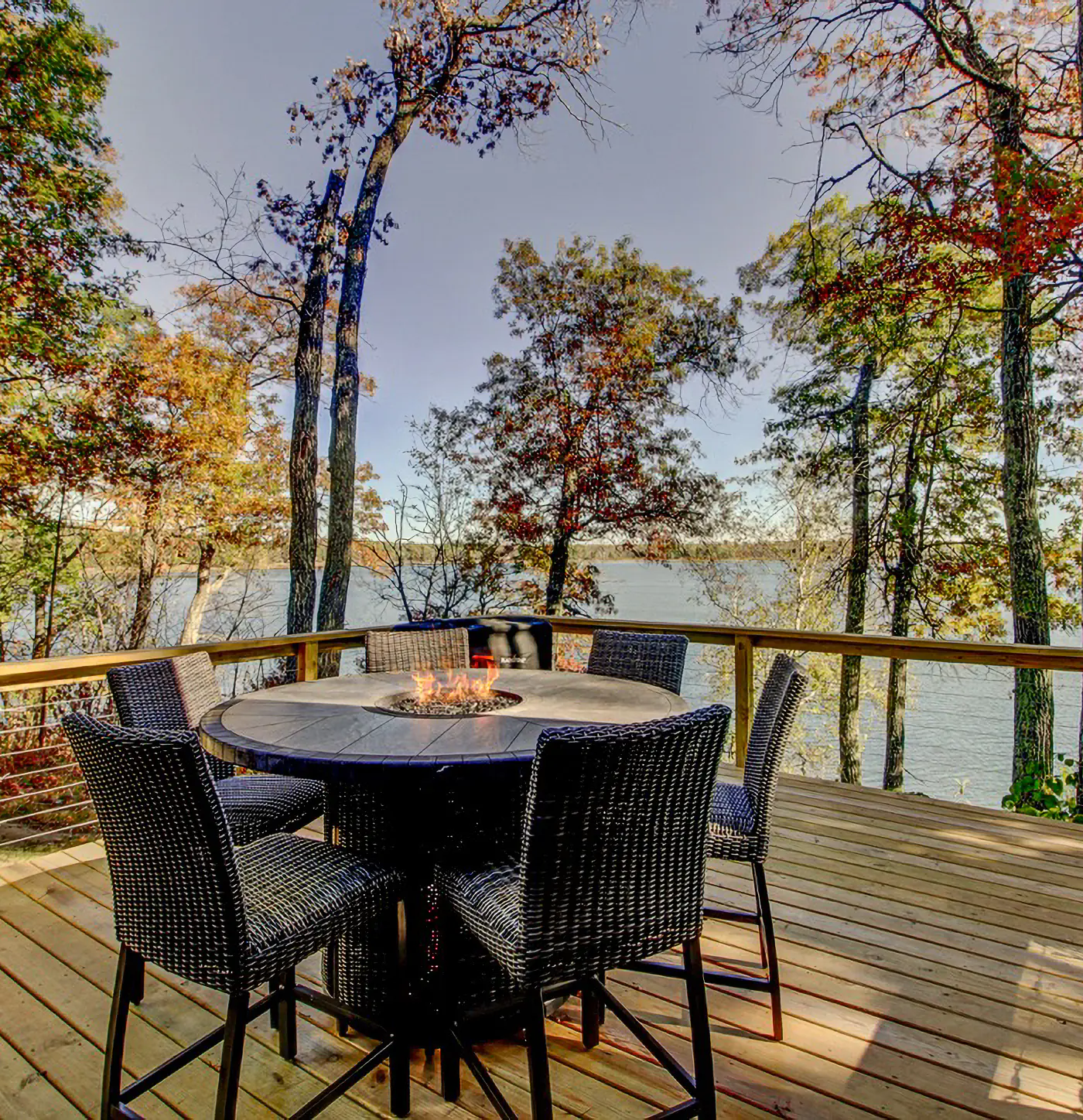 Near All-Season Trails: Lakefront Crosby Getaway!