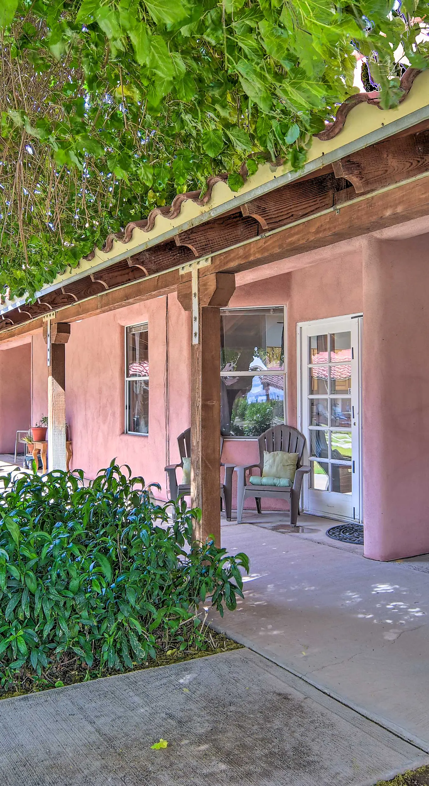 Single-Story Eloy Apartment w/ Patio Space!