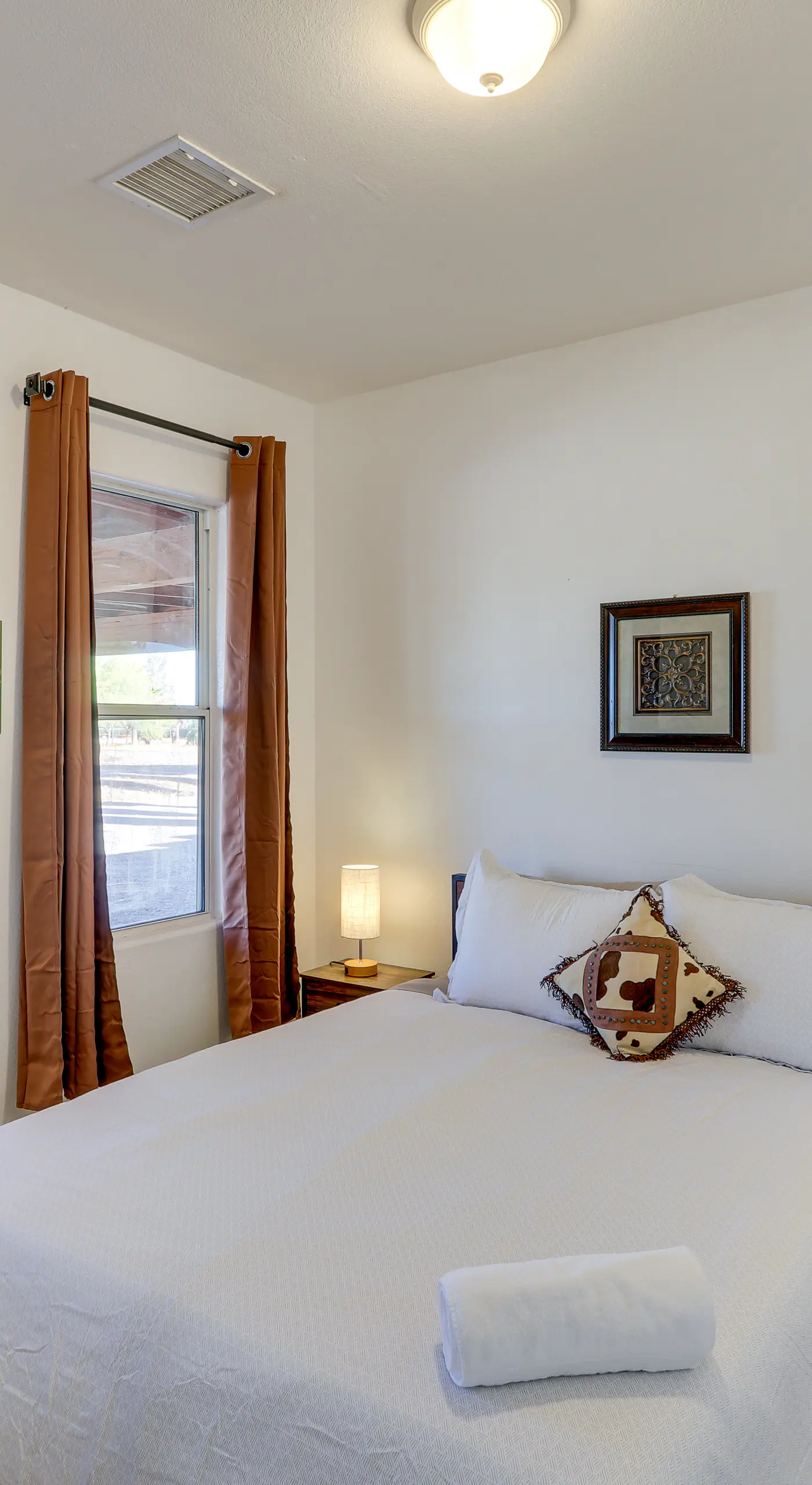 Eloy Retreat w/ Pool Access + Central A/C!