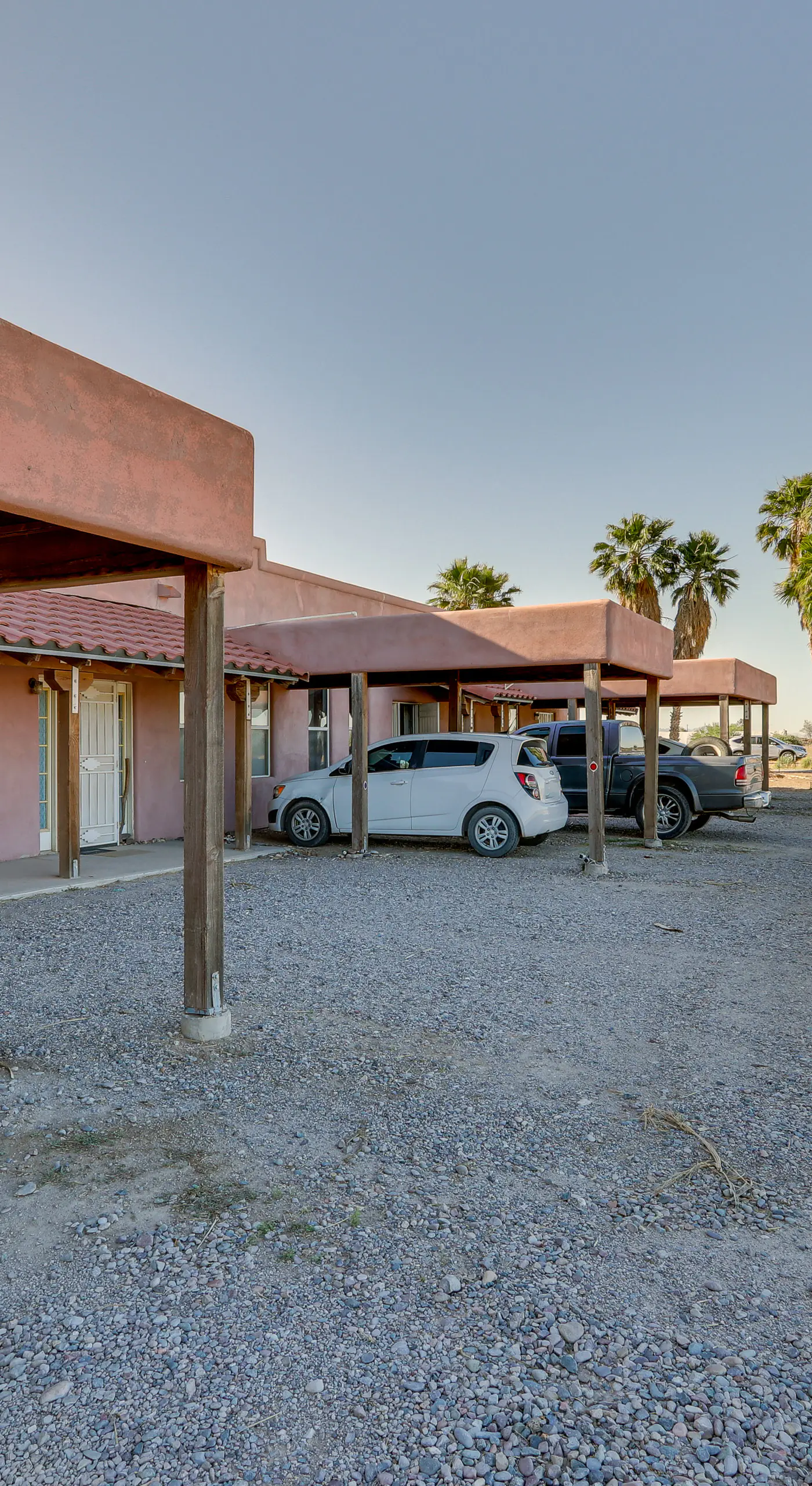 Eloy Retreat w/ Pool Access + Central A/C!