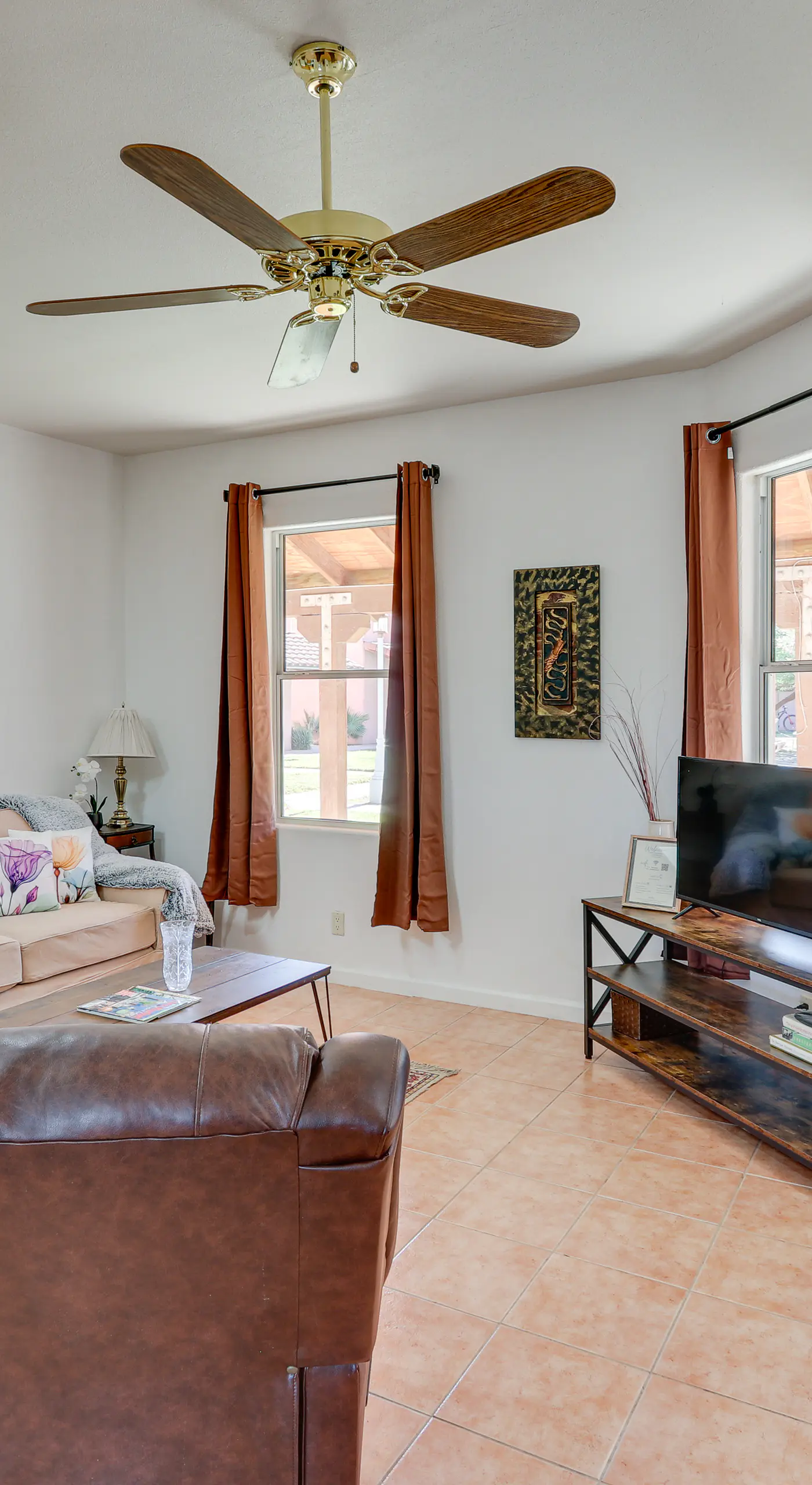 Eloy Retreat w/ Pool Access + Central A/C!