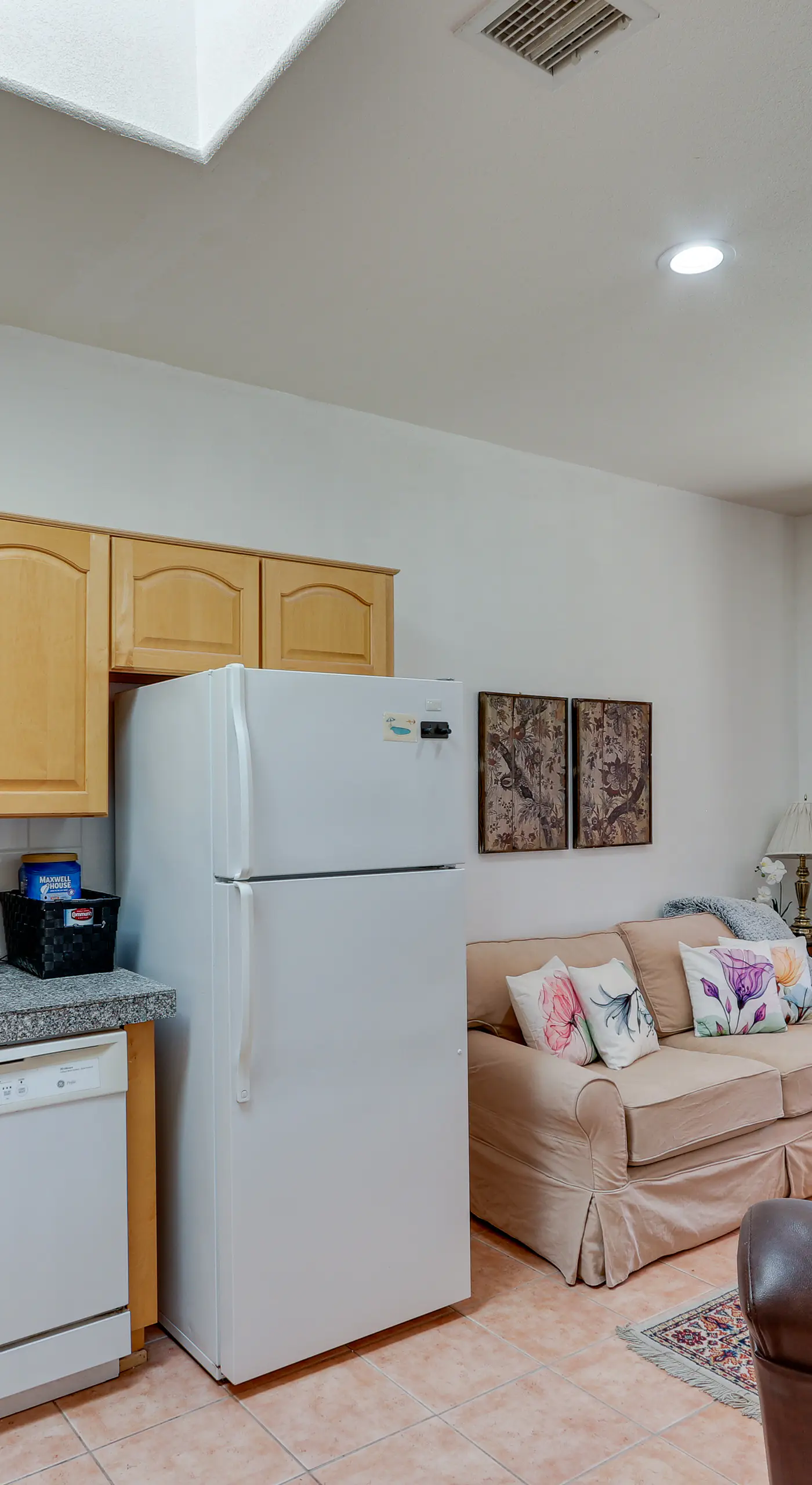 Eloy Retreat w/ Pool Access + Central A/C!