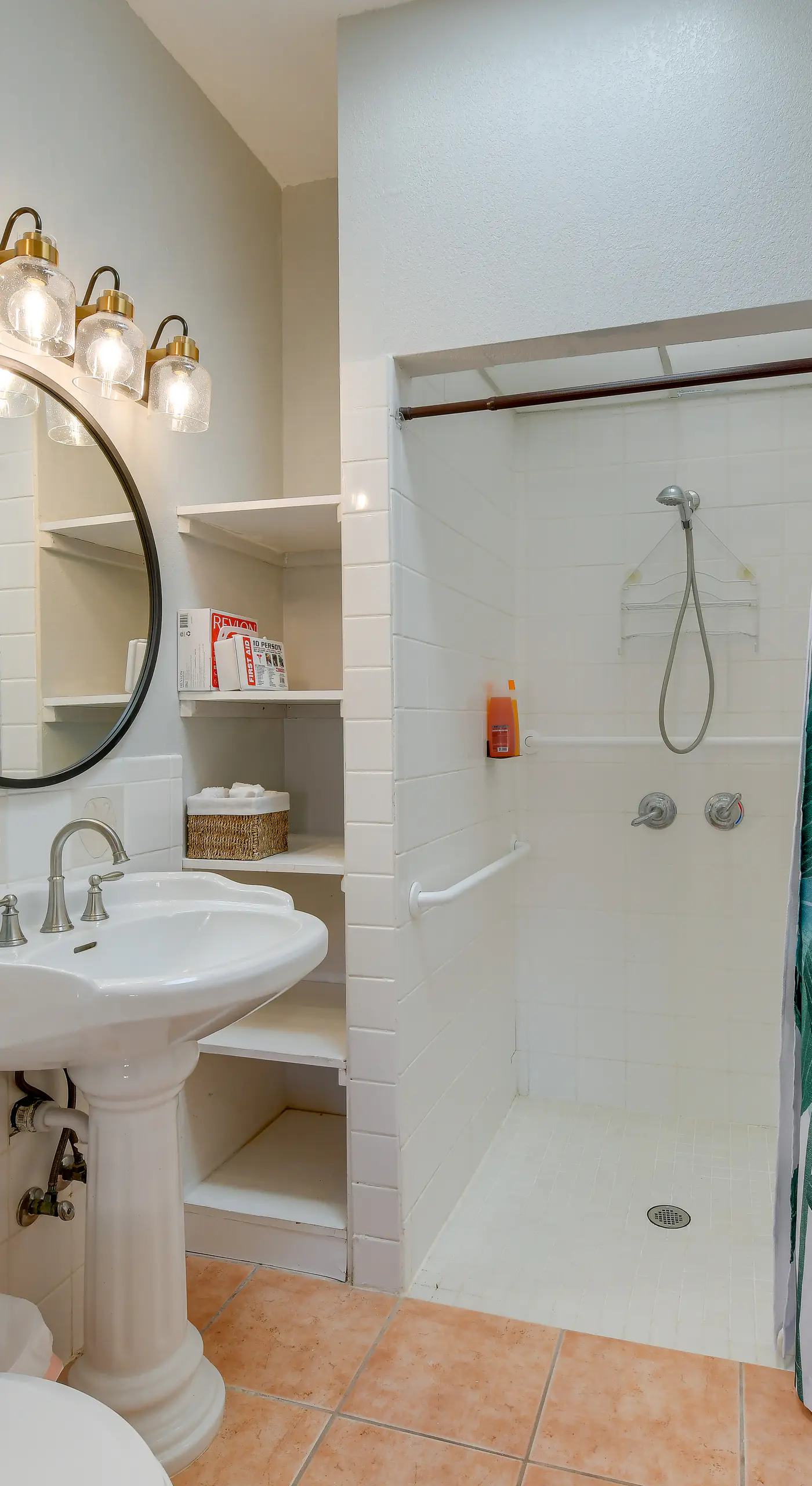 Eloy Vacation Rental w/ Community Pool & Courtyard