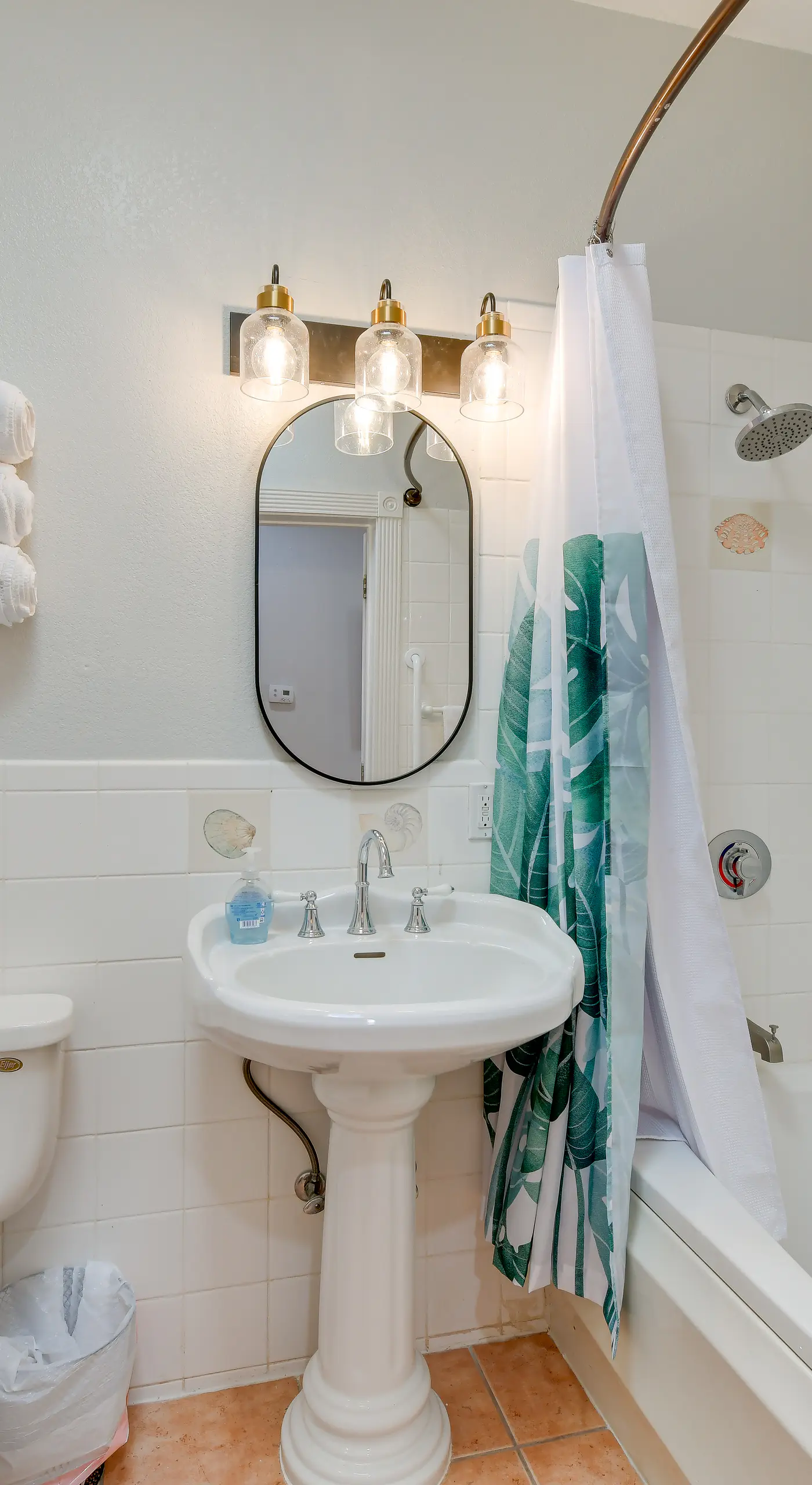 Eloy Vacation Rental w/ Community Pool & Courtyard