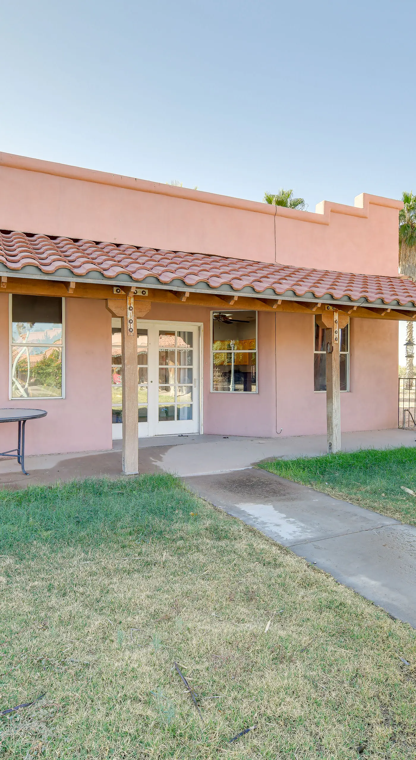 Eloy Vacation Rental w/ Community Pool & Courtyard