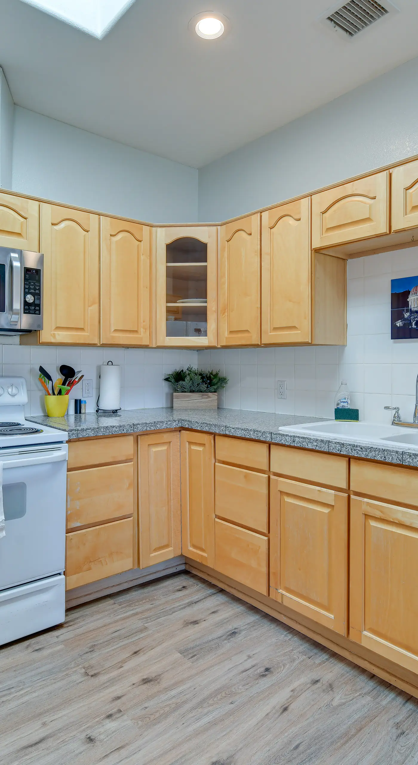 Eloy Vacation Rental w/ Community Pool & Courtyard