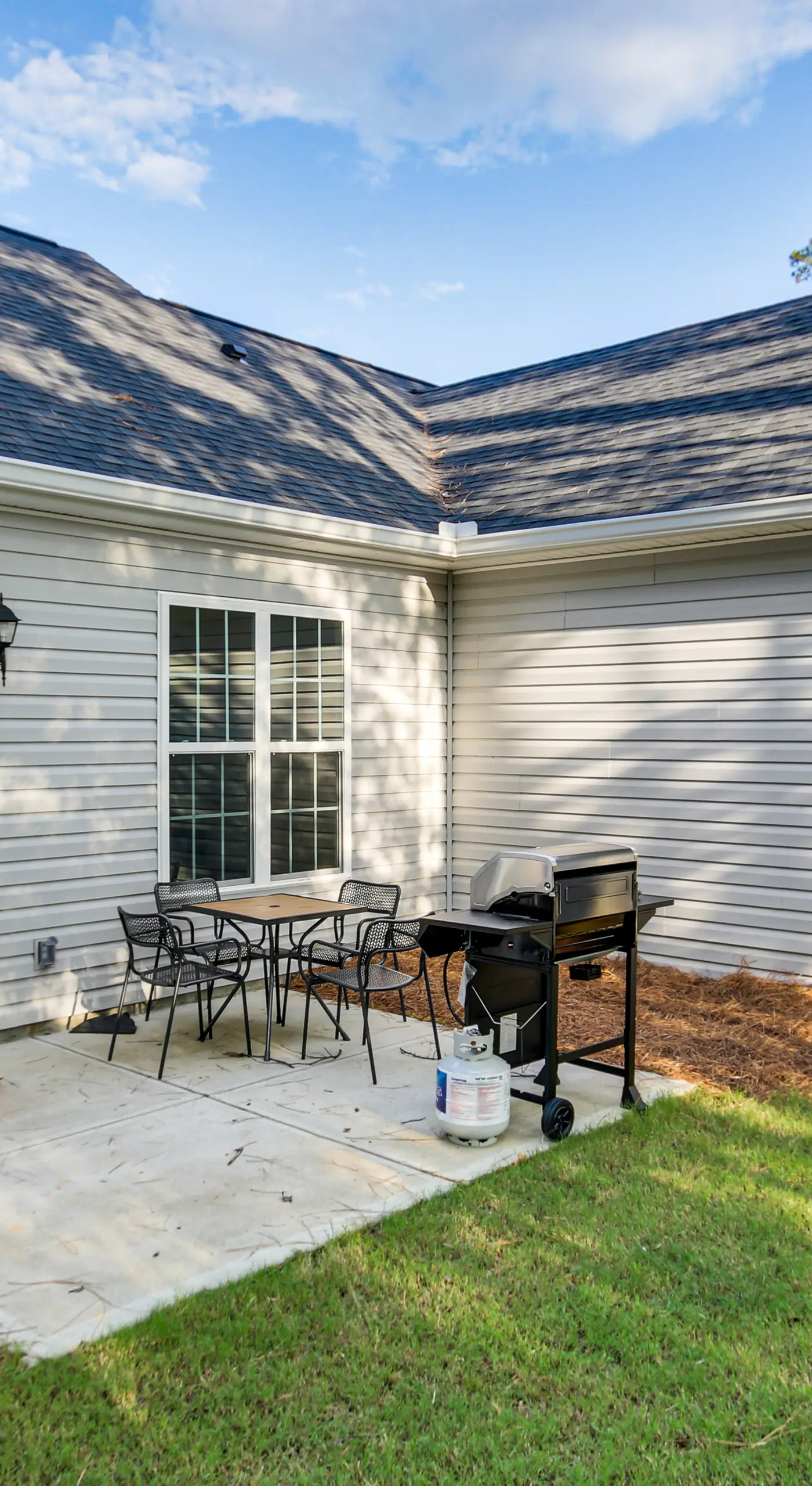 101 Reasons to Stay! Savannah Lakes Village Home