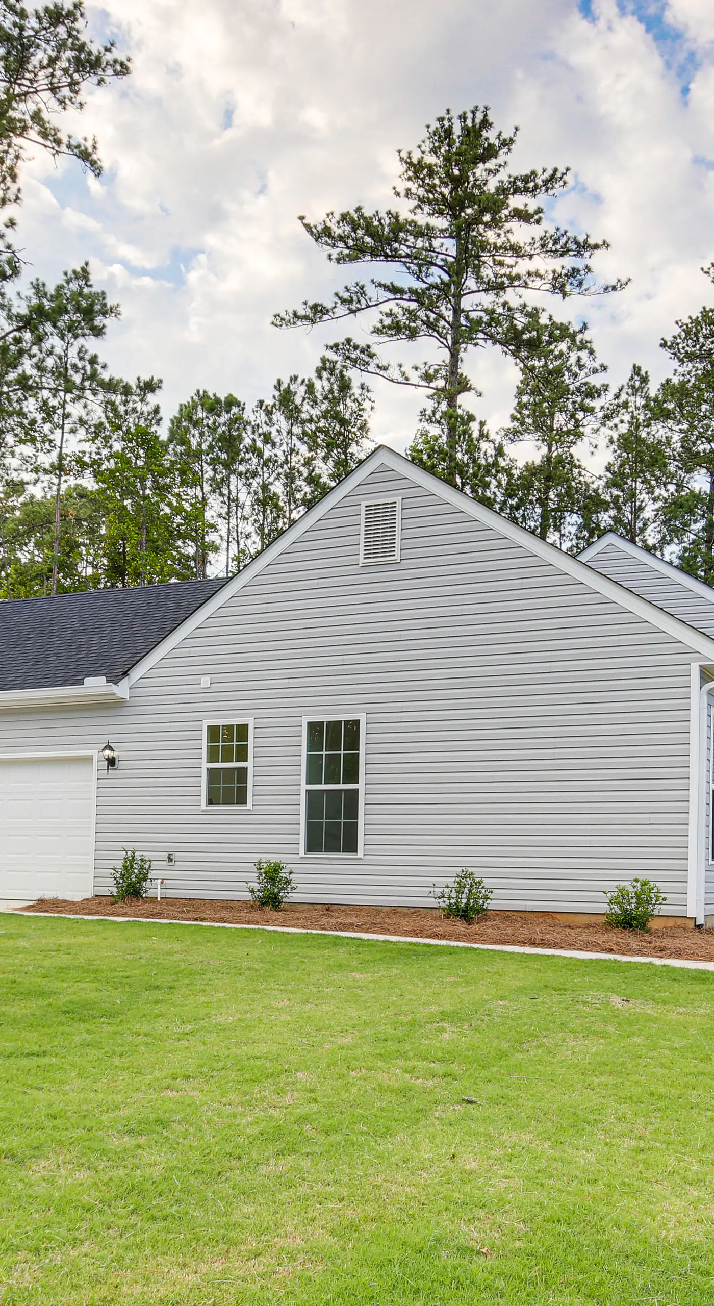 101 Reasons to Stay! Savannah Lakes Village Home