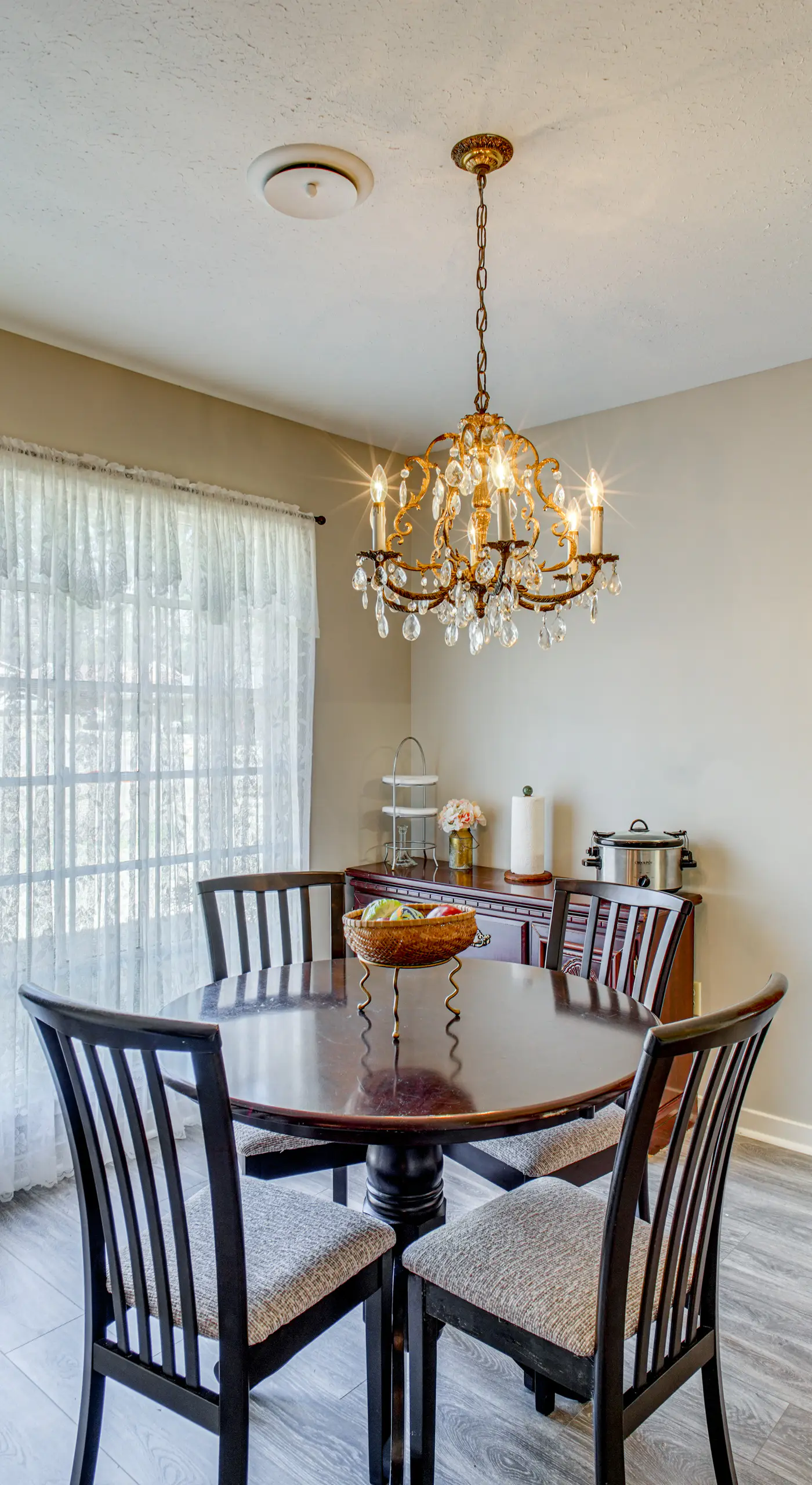 Family Home w/ Yard - 5 Mi to Jackson State Campus