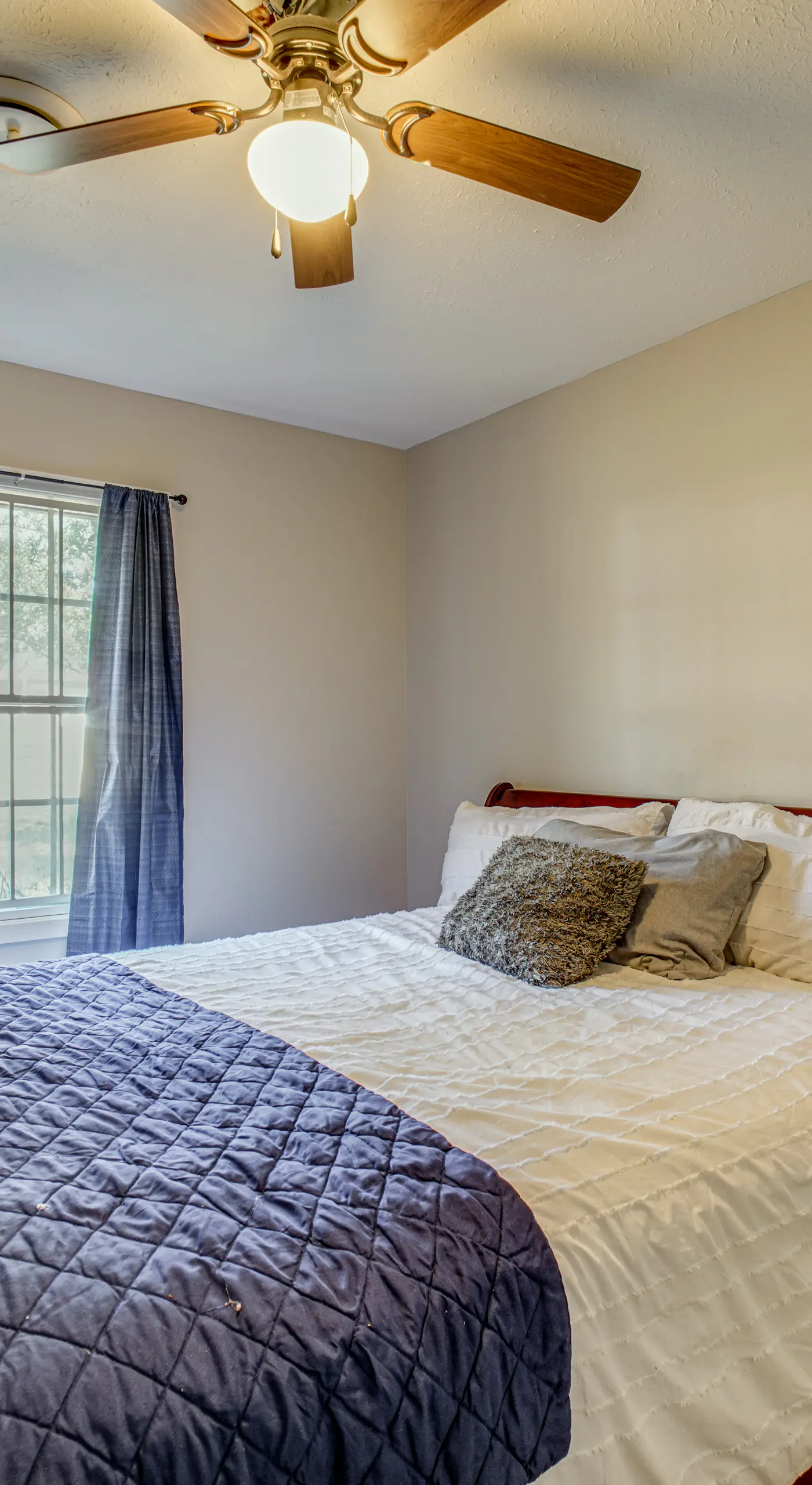 Family Home w/ Yard - 5 Mi to Jackson State Campus