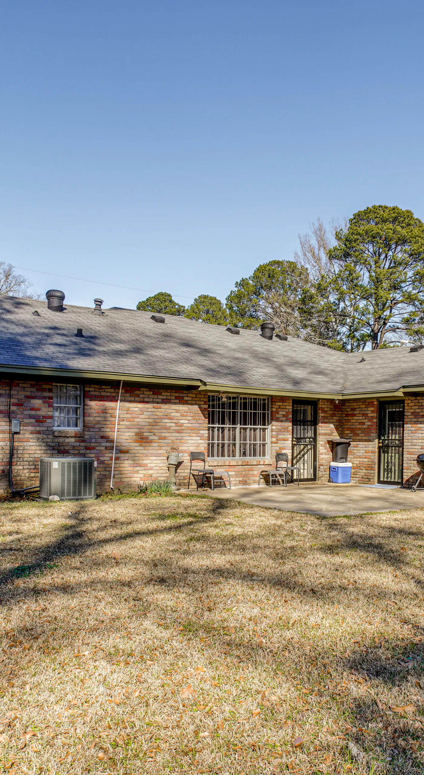 Family Home w/ Yard - 5 Mi to Jackson State Campus