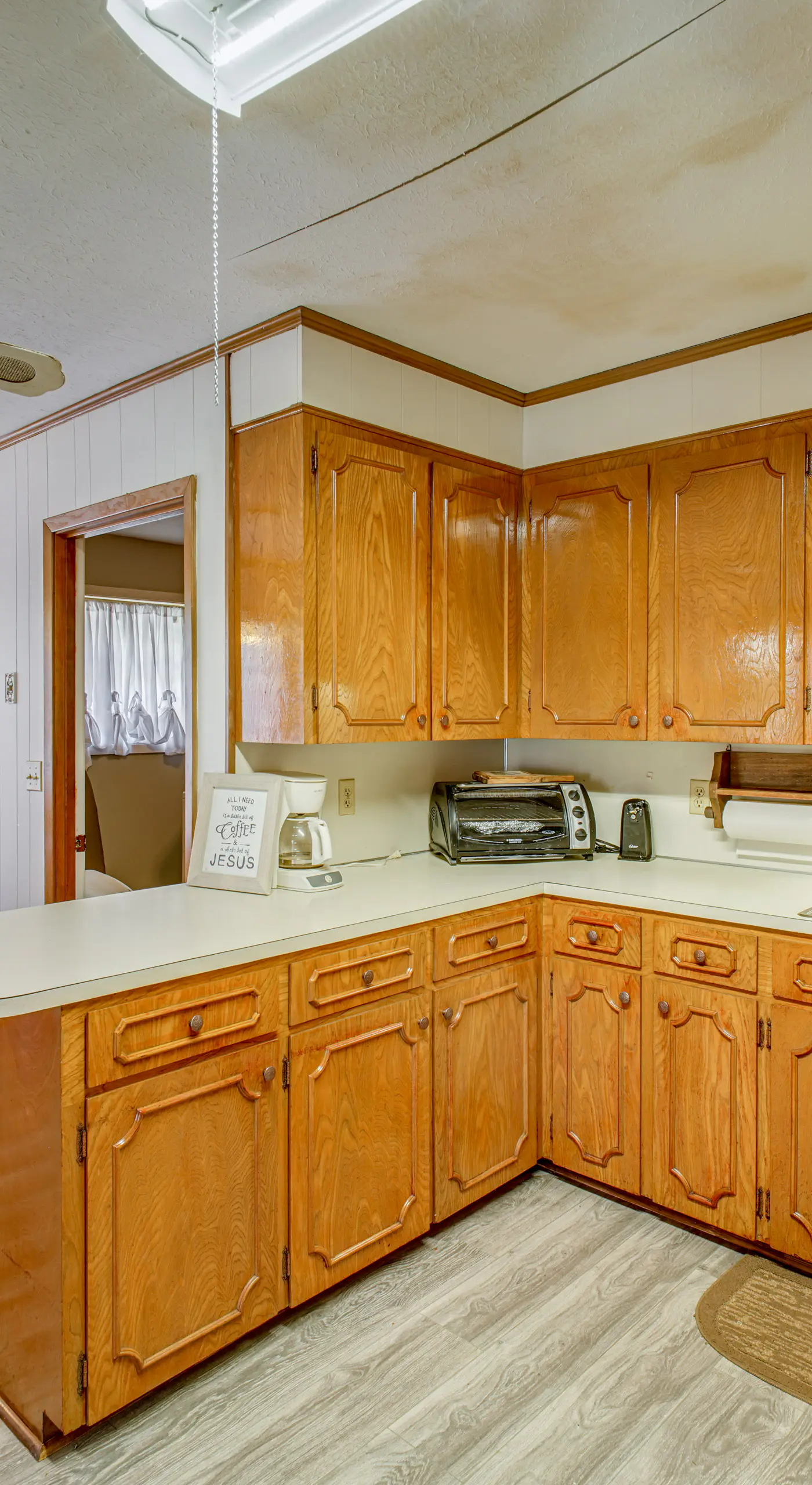 Family Home w/ Yard - 5 Mi to Jackson State Campus