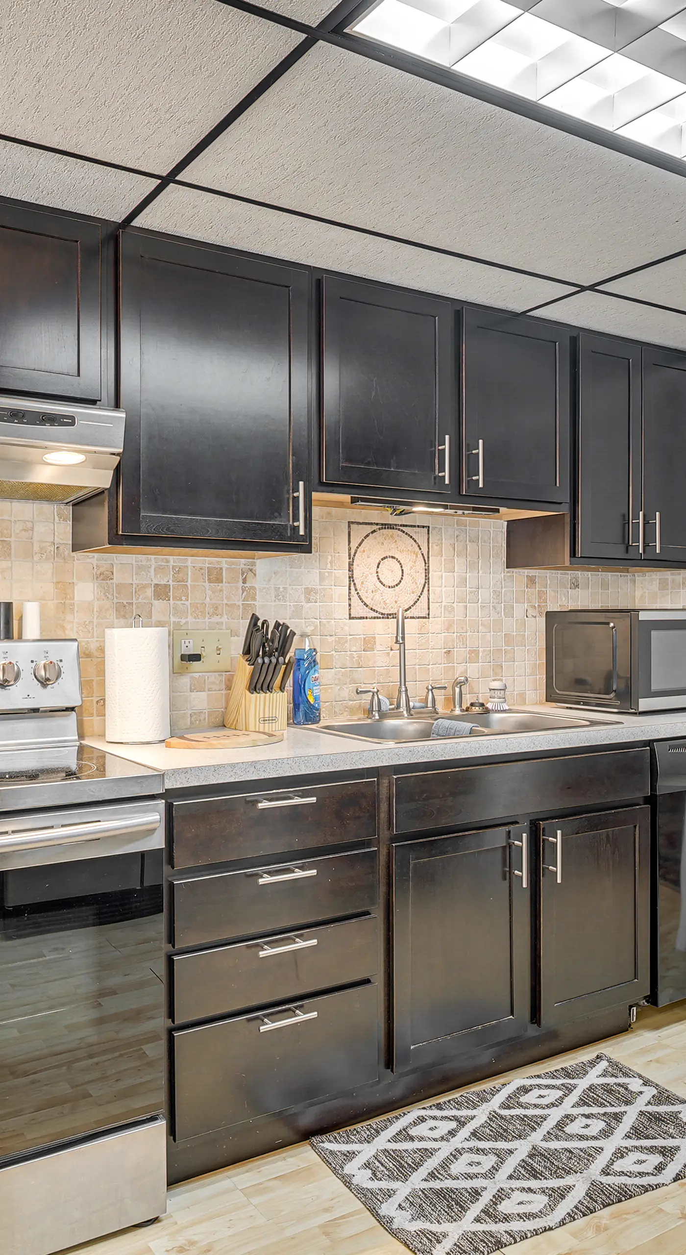 Explore Lincoln! Pet-Friendly Retreat w/ Patio