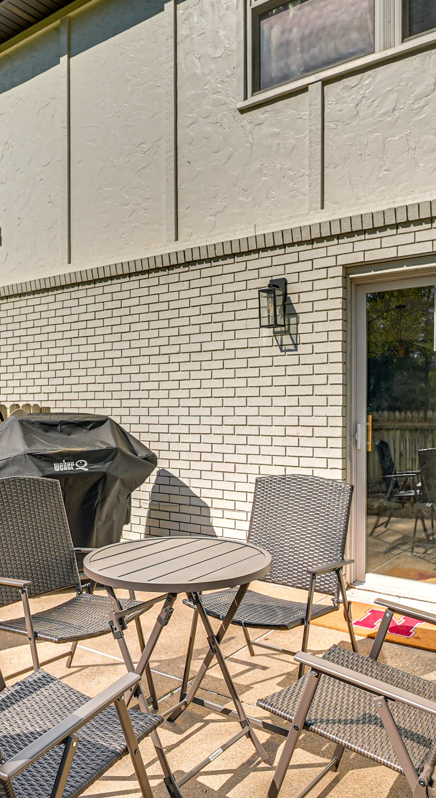 Explore Lincoln! Pet-Friendly Retreat w/ Patio