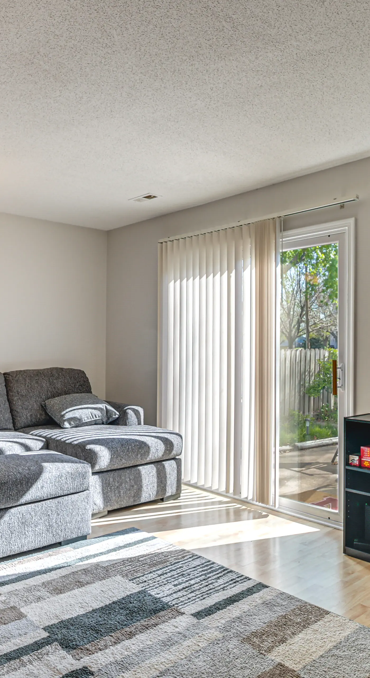 Explore Lincoln! Pet-Friendly Retreat w/ Patio