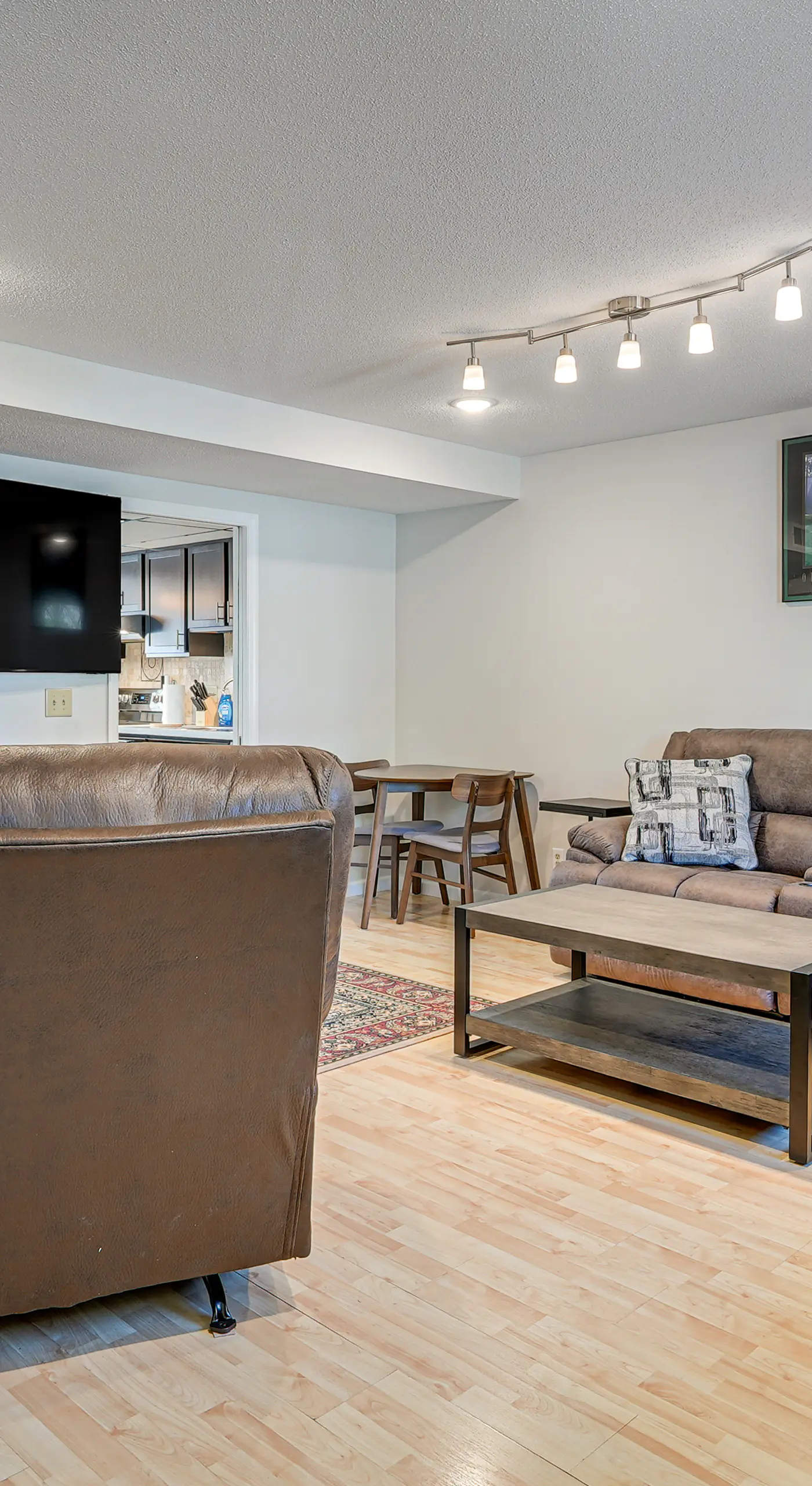 Explore Lincoln! Pet-Friendly Retreat w/ Patio