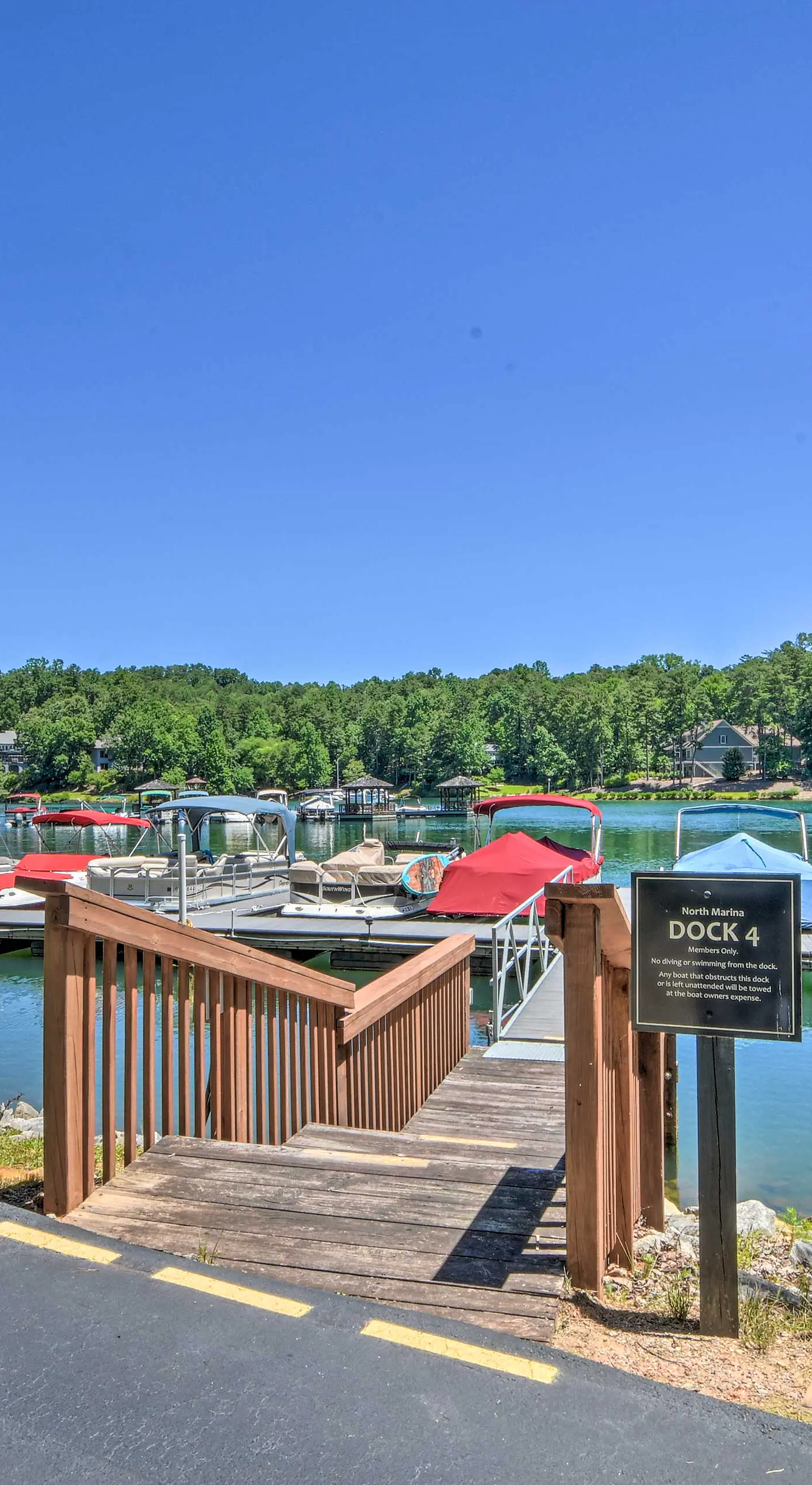 Keowee Keys Condo w/ Resort Amenities Access!