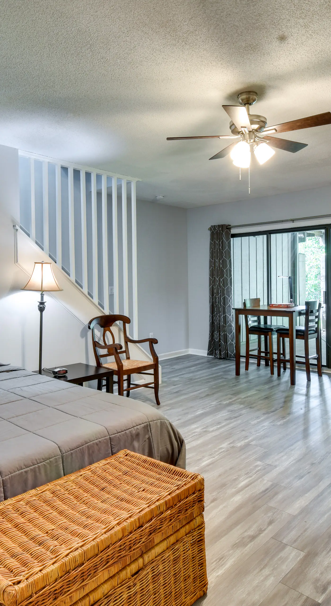 Walk to Lake Keowee: Salem Townhome w/ Deck