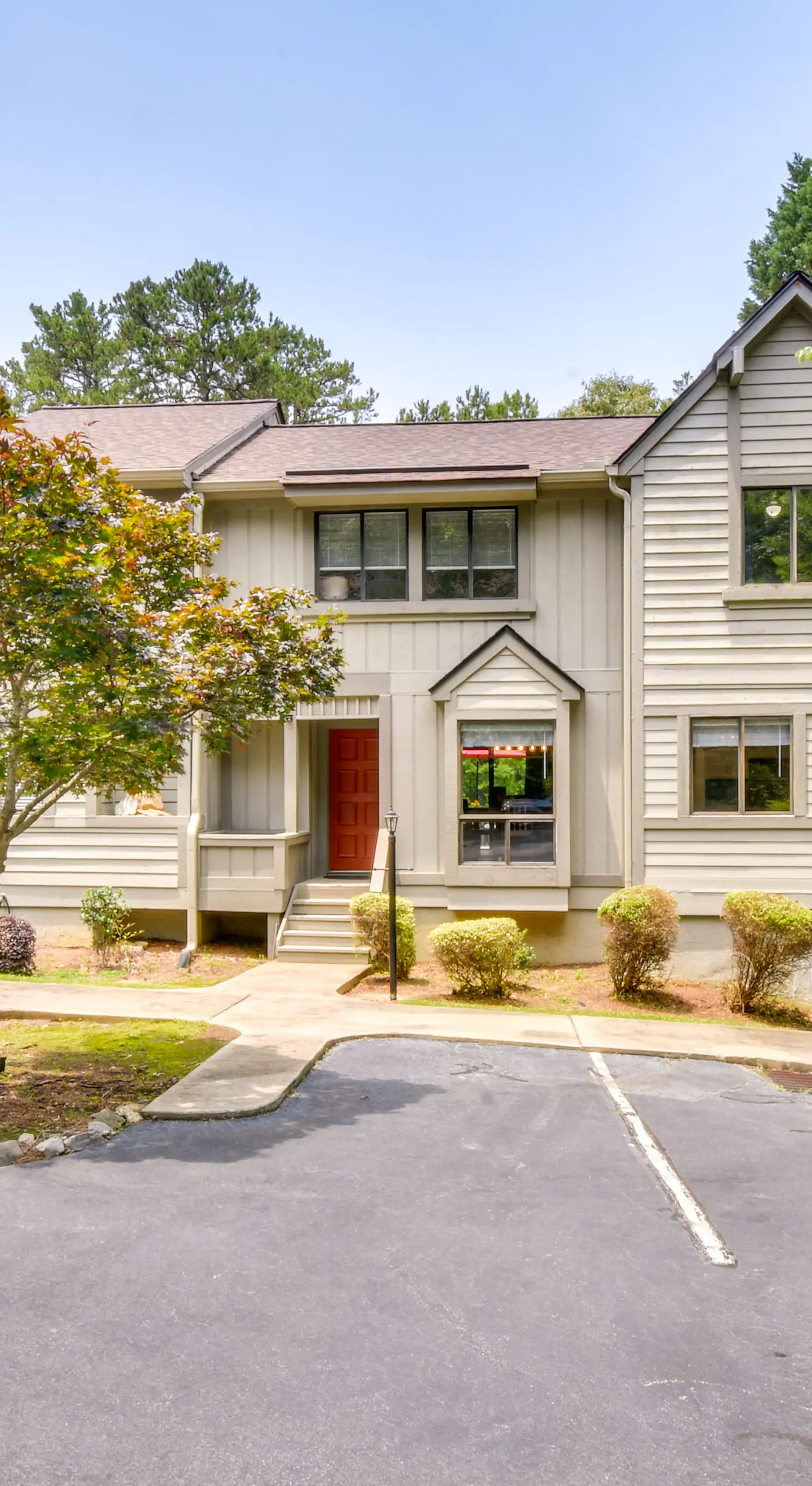 Walk to Lake Keowee: Salem Townhome w/ Deck