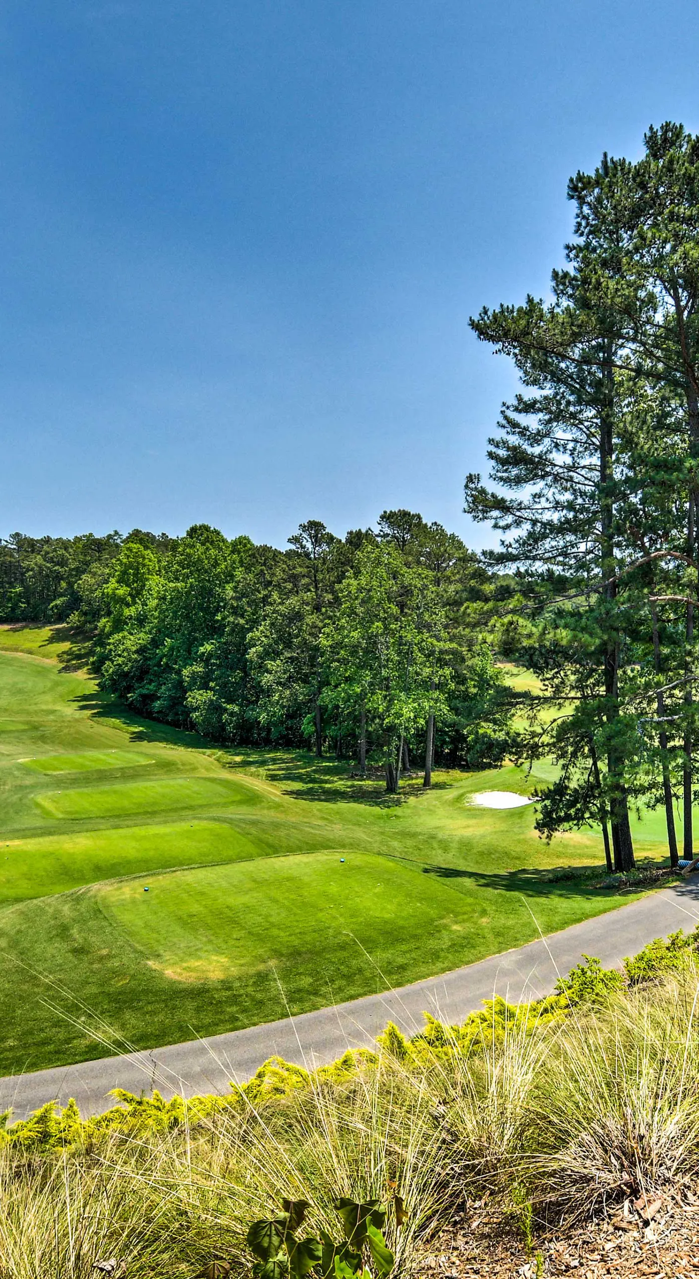 Walk to Lake Keowee: Salem Townhome w/ Deck
