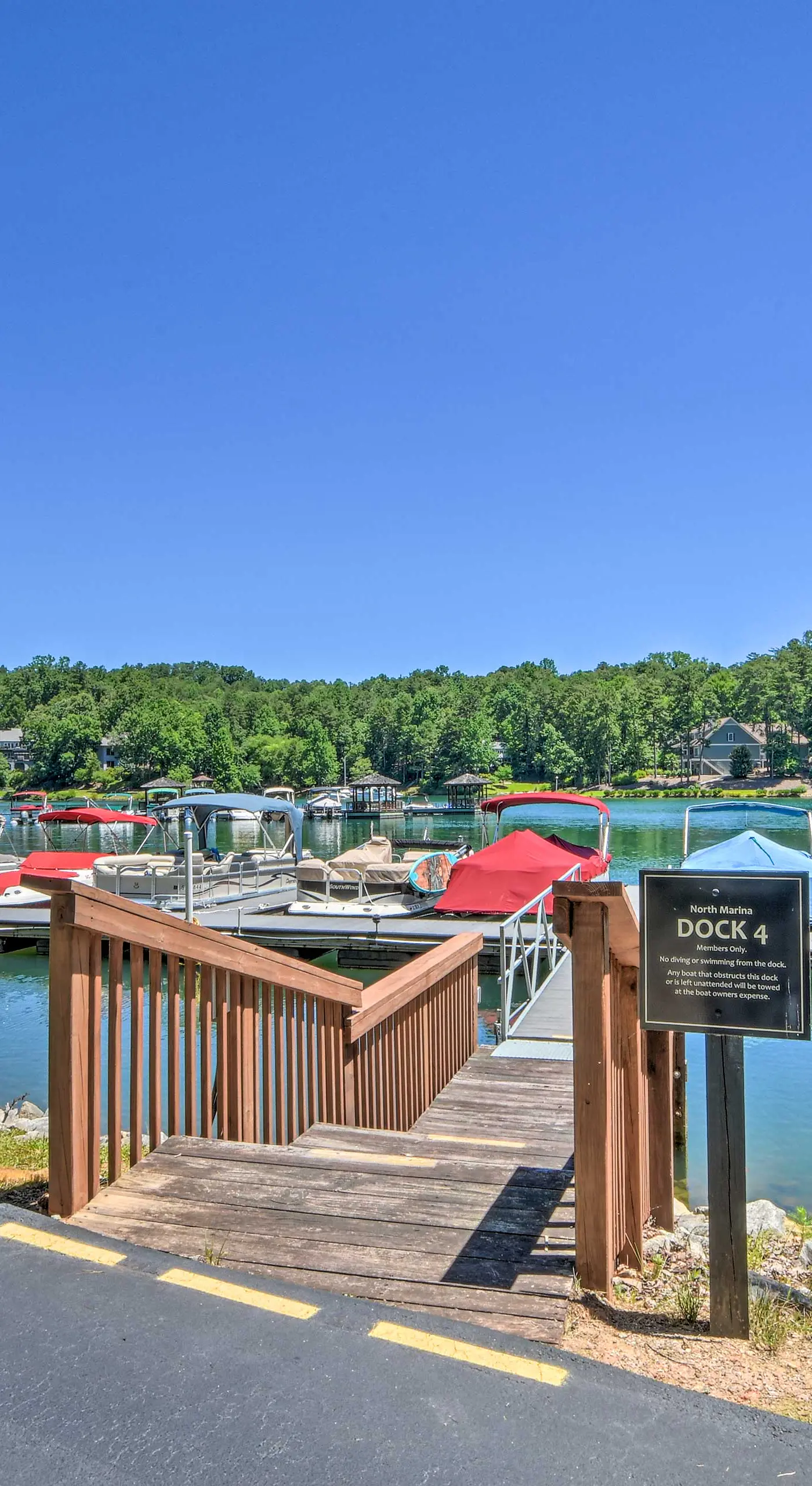 Walk to Lake Keowee: Salem Townhome w/ Deck