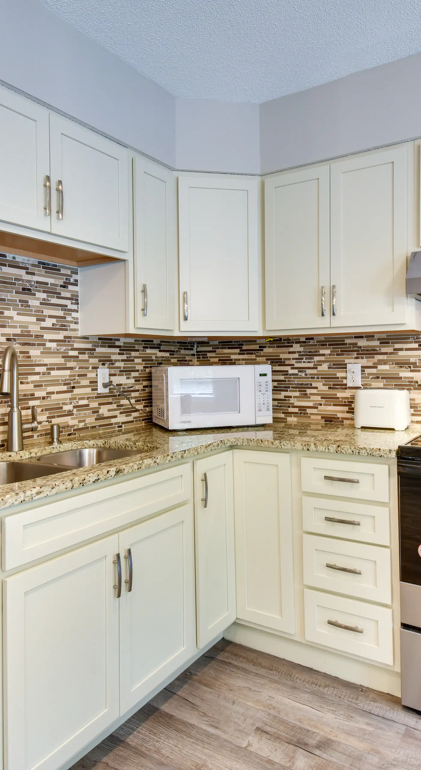 Walk to Lake Keowee: Salem Townhome w/ Deck