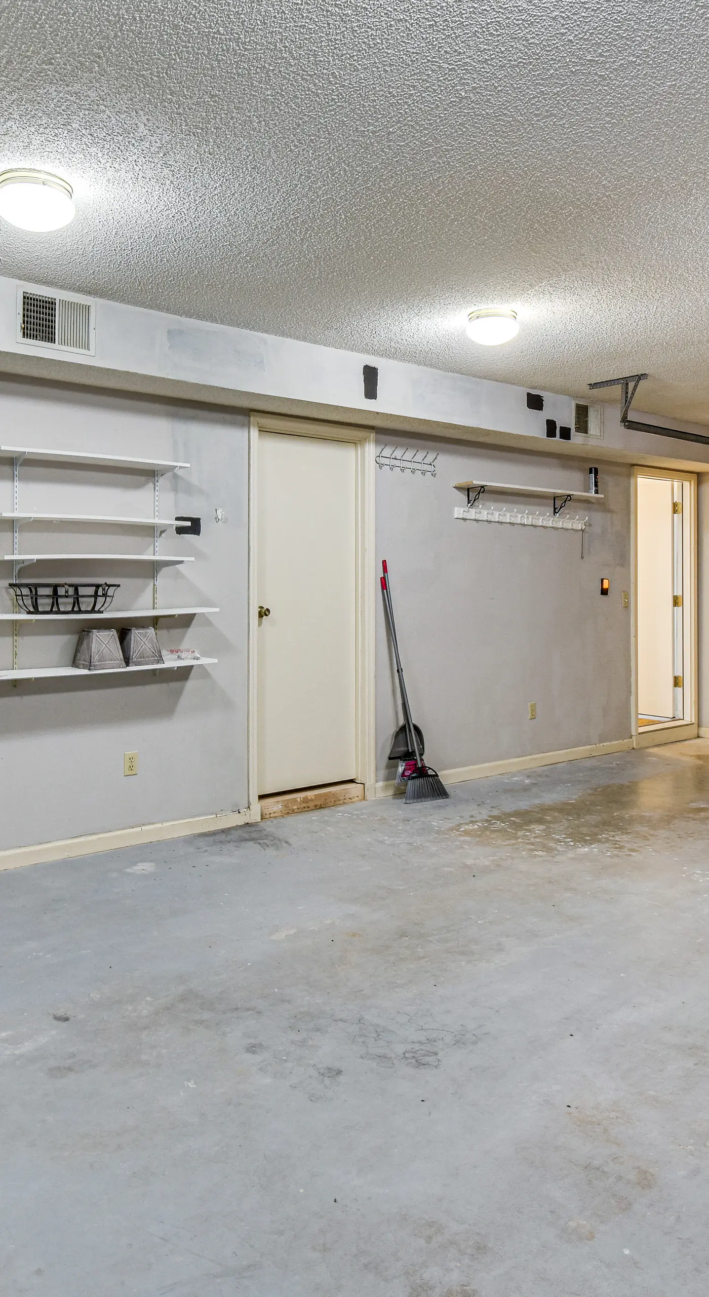 Keowee Key Condo w/ Lake Access & Community Pools!