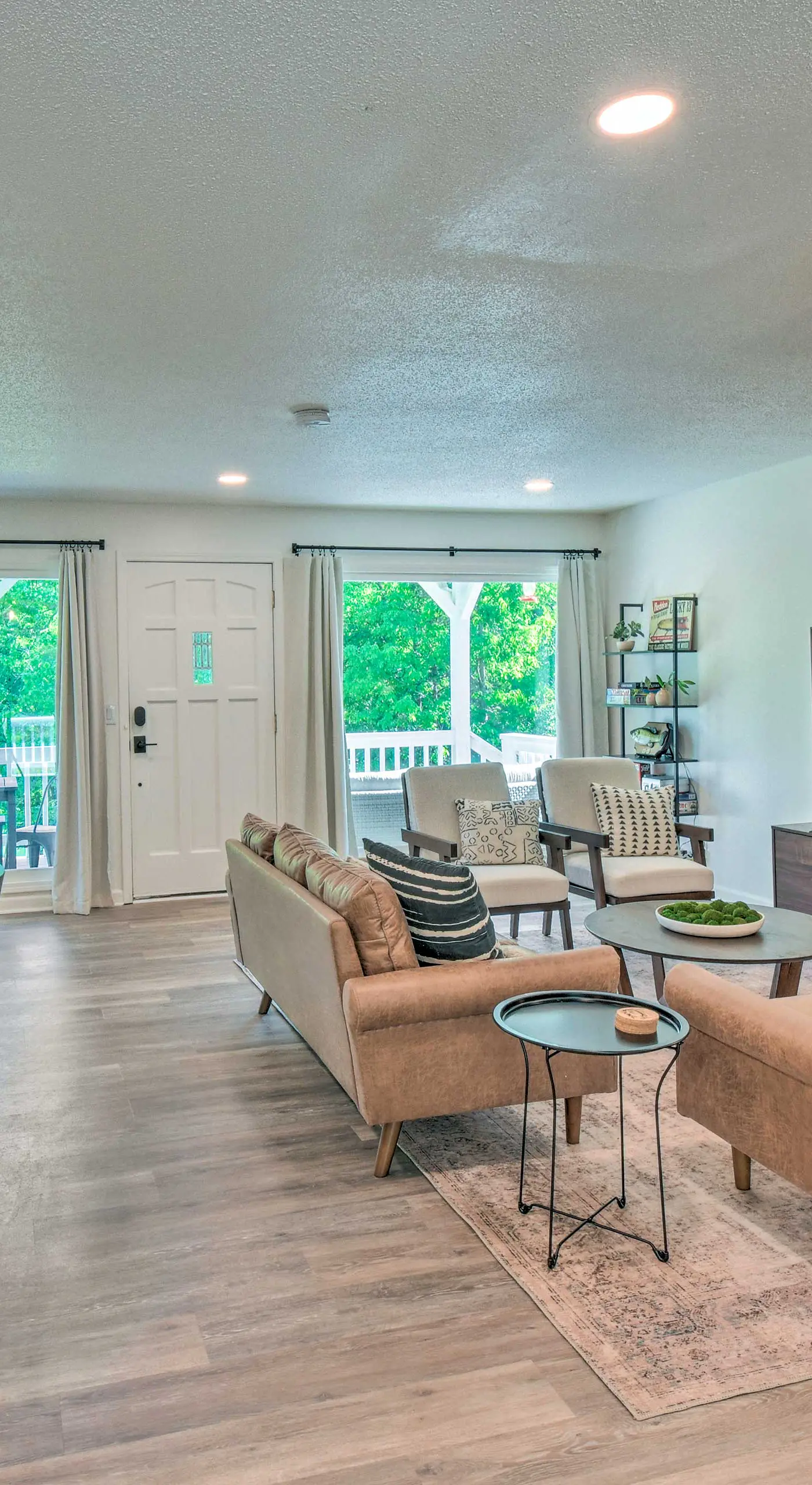 Lakefront Townville Gem w/ Boat Dock & Kayaks