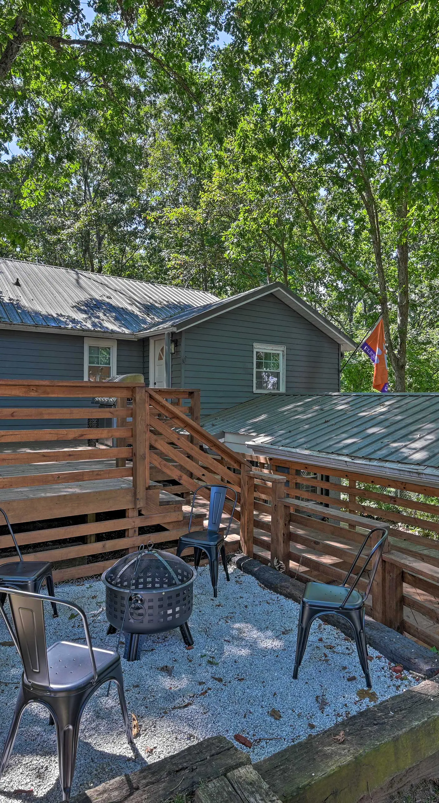 Chic House w/ Private Dock on Lake Hartwell!