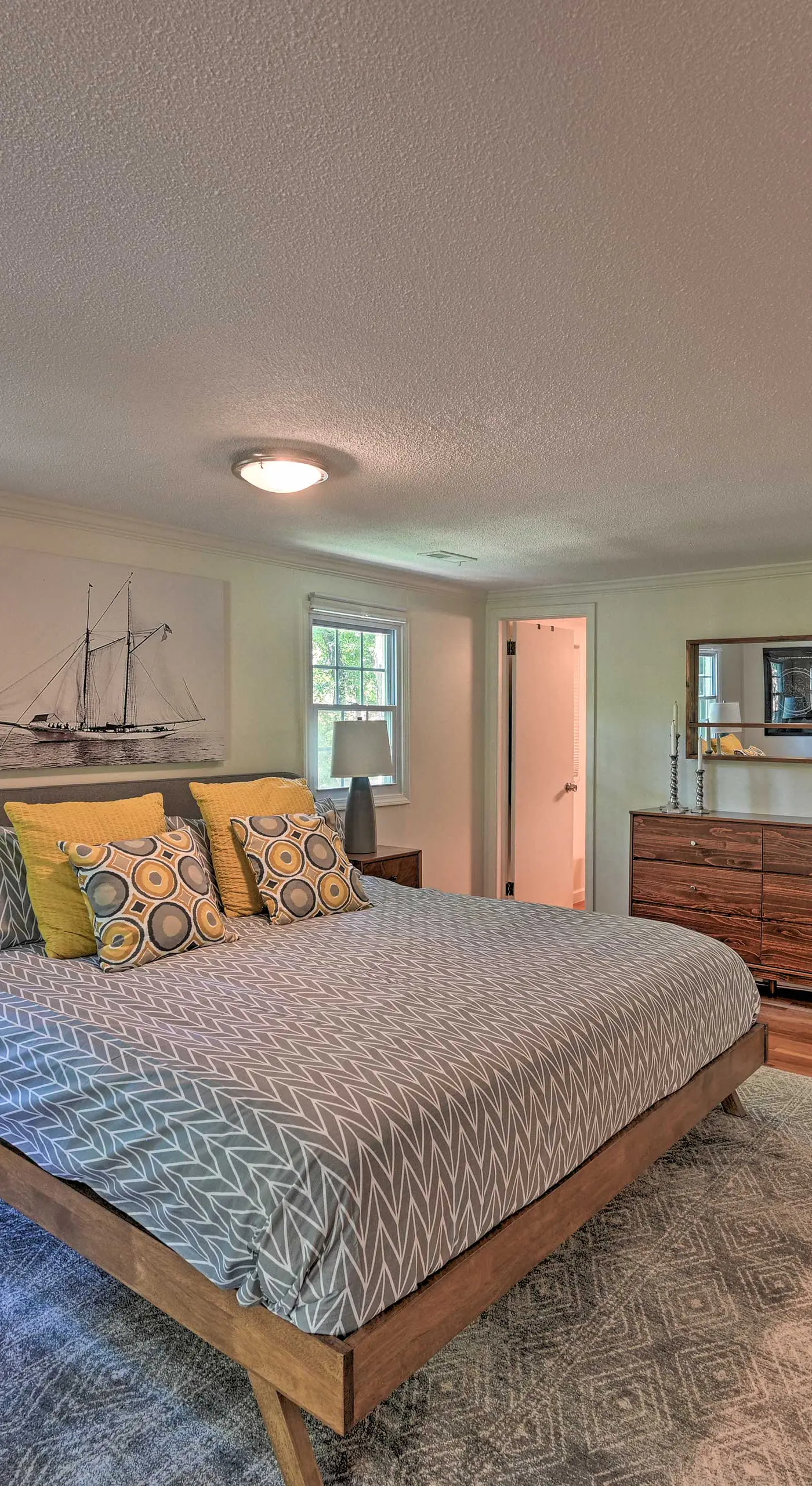 Chic House w/ Private Dock on Lake Hartwell!