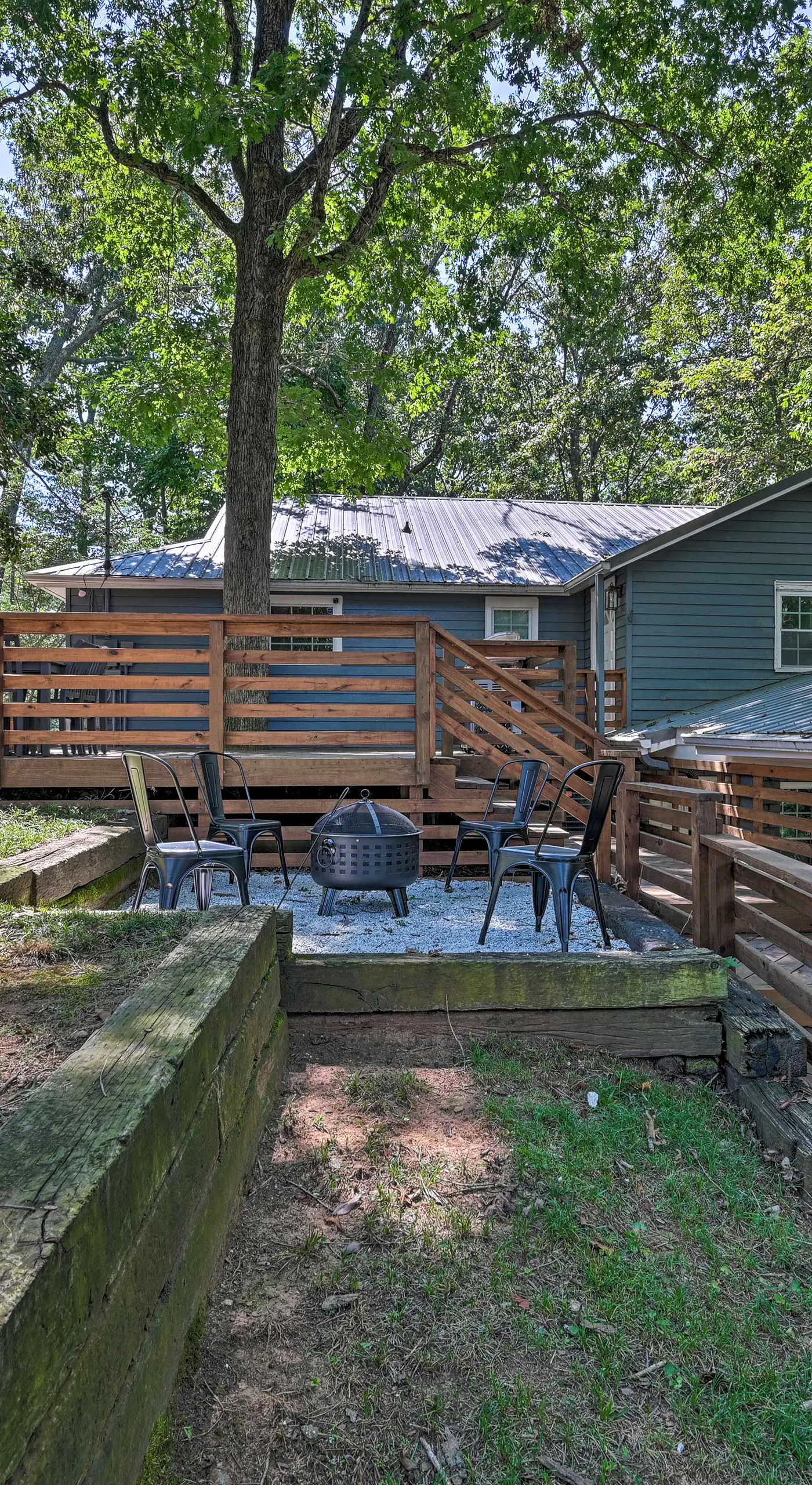 Chic House w/ Private Dock on Lake Hartwell!