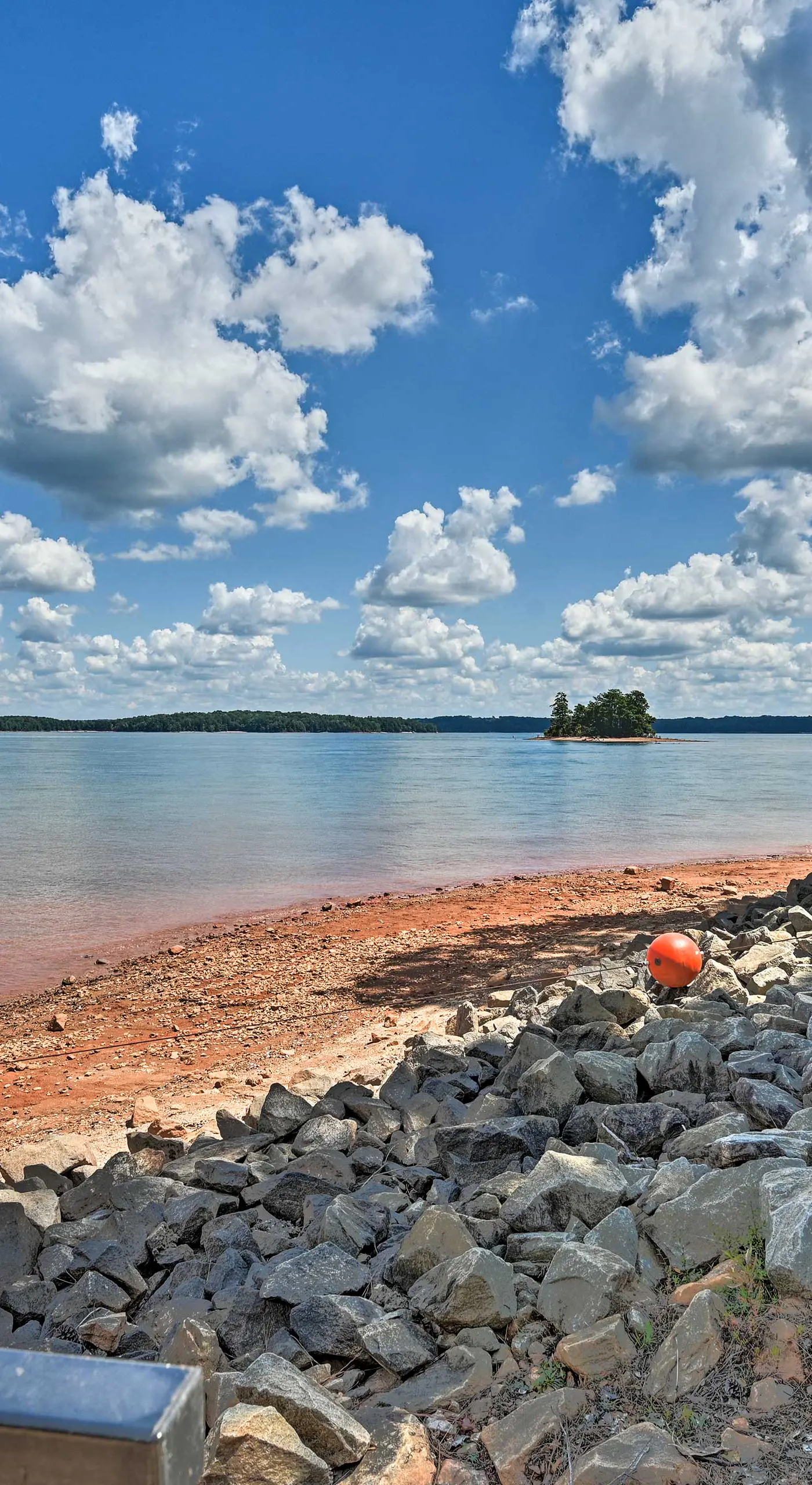 Chic House w/ Private Dock on Lake Hartwell!