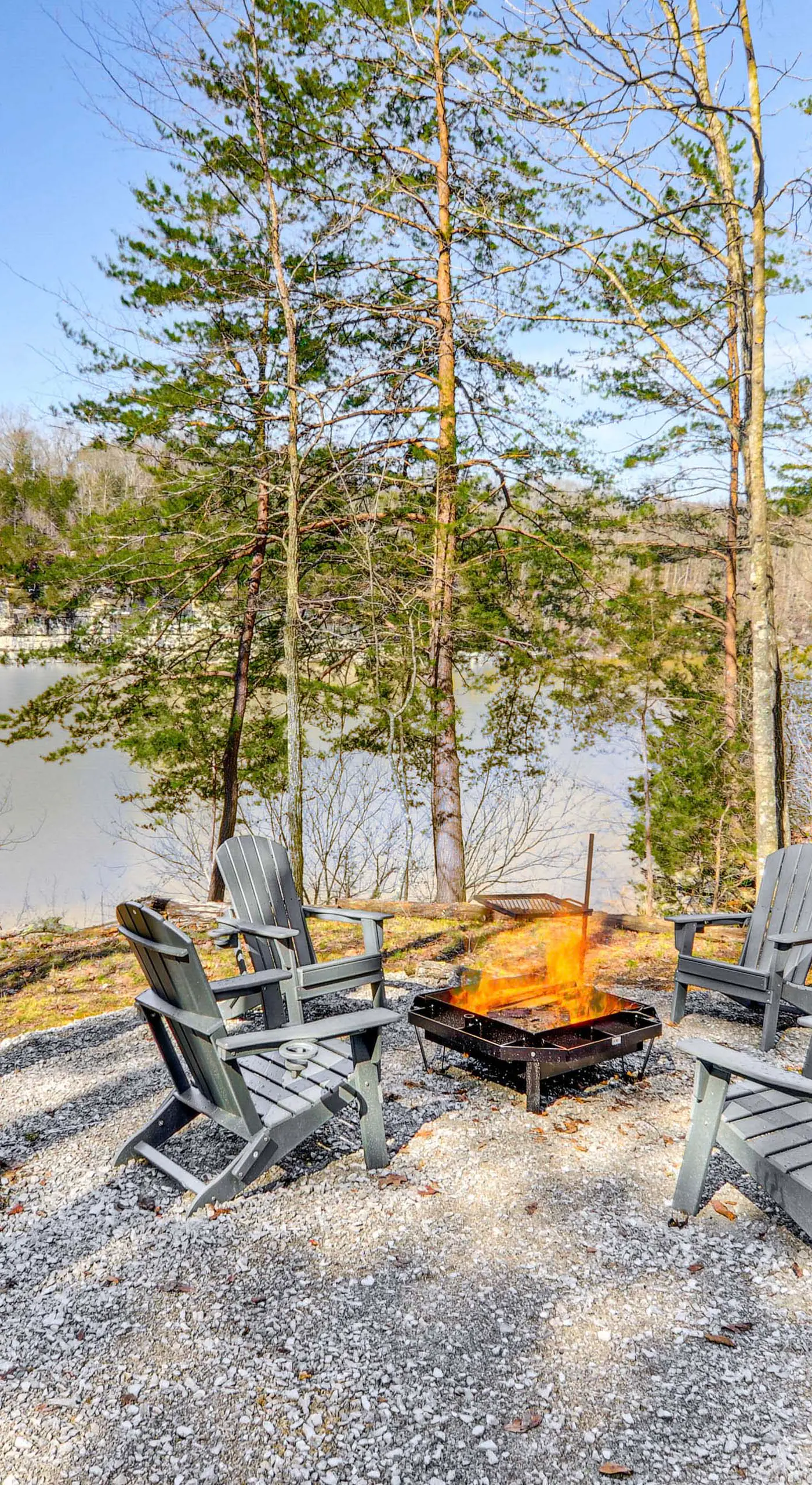 Cumberland Lake Retreat: Furnished Deck & Grill!