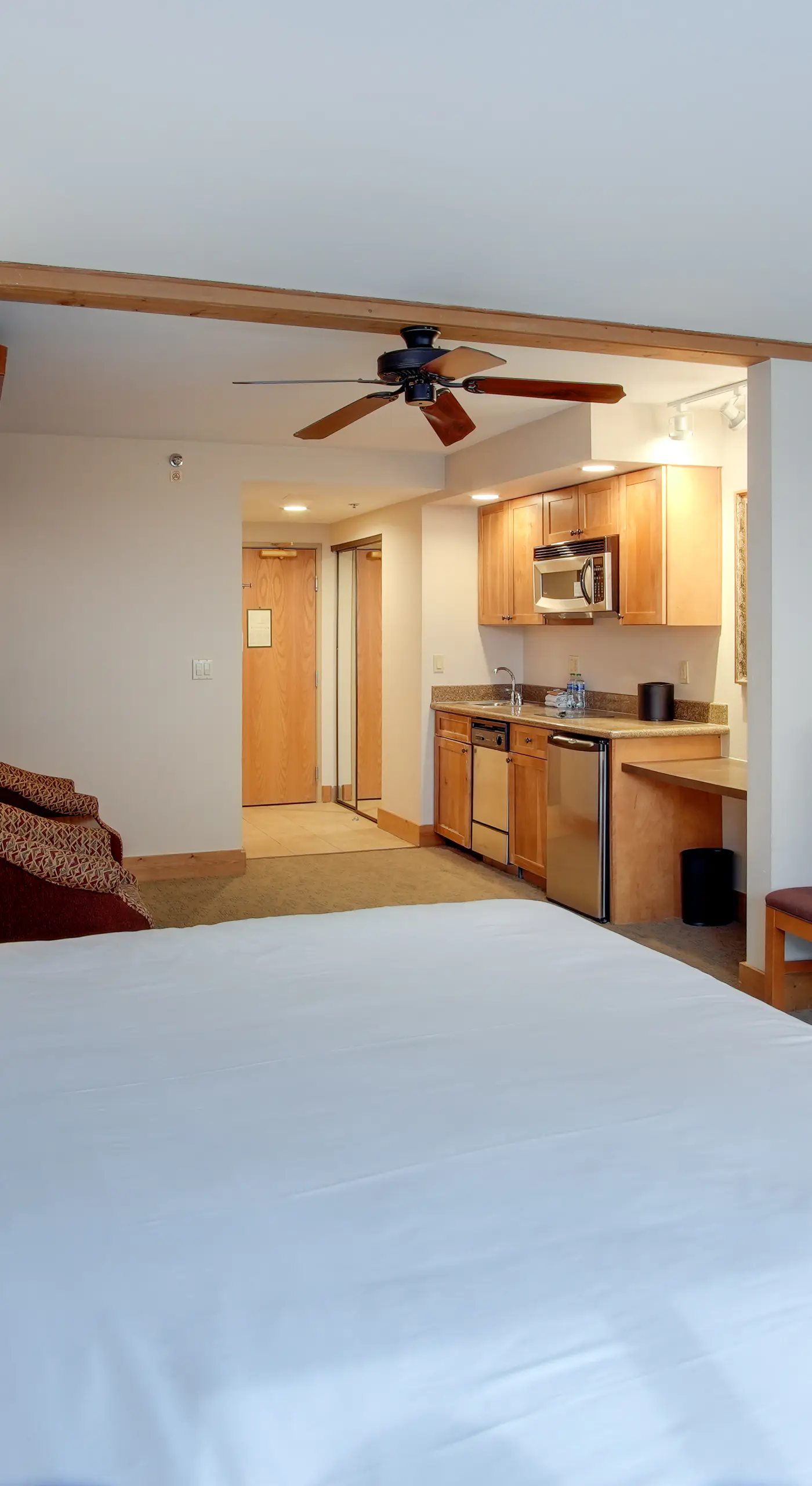 Ski-In/Ski-Out Crested Butte Studio w/ Pool Access