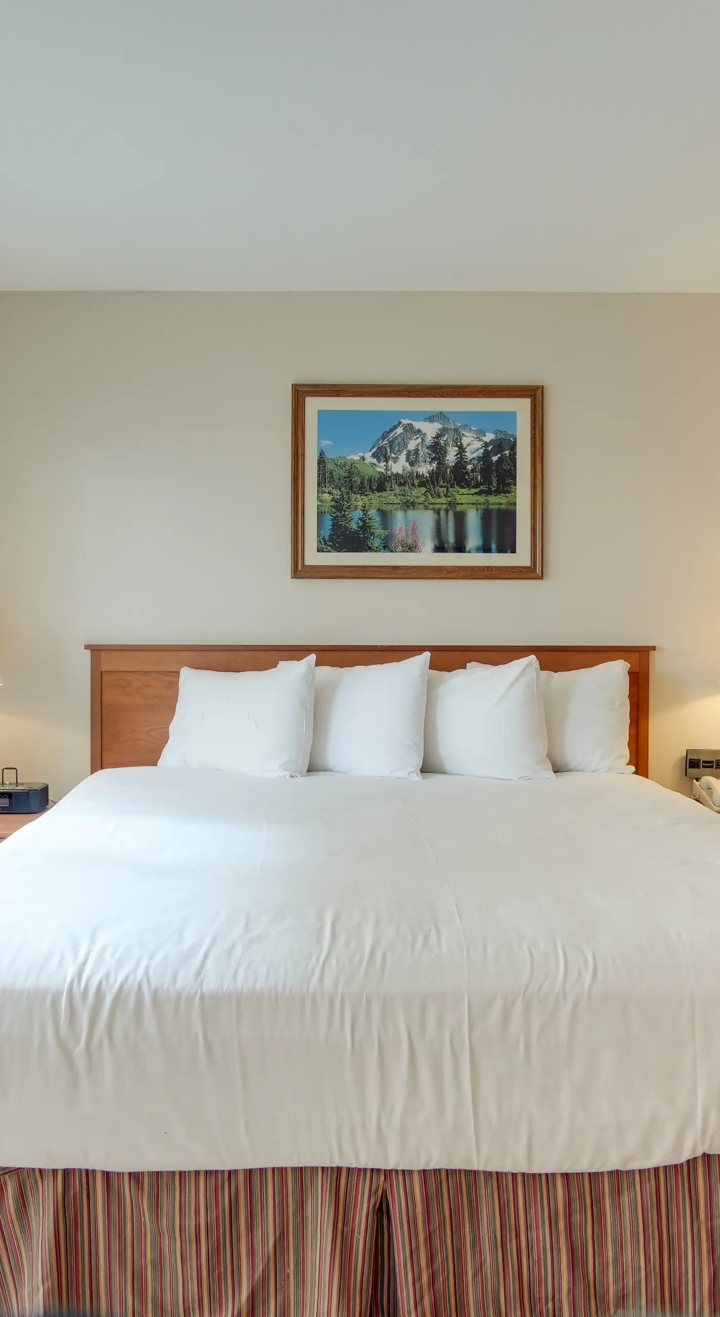 Ski-In/Ski-Out Crested Butte Studio w/ Pool Access