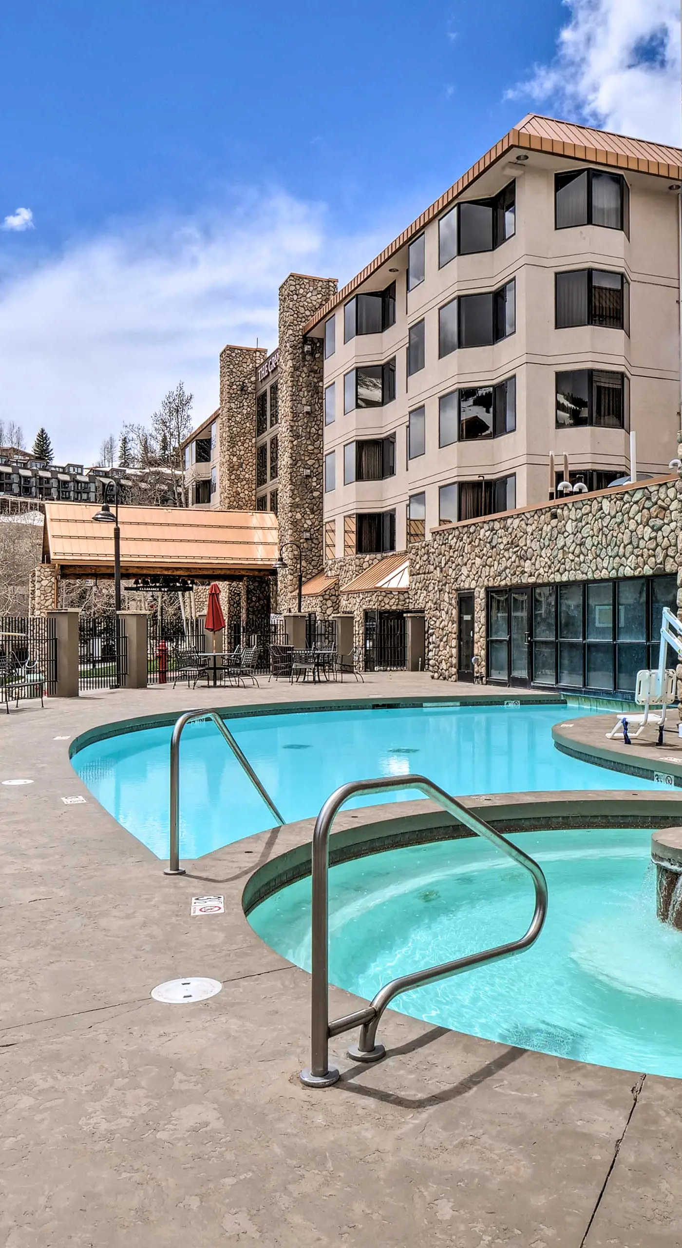 Crested Butte Studio w/ Hot Tub: Walk to Slopes!
