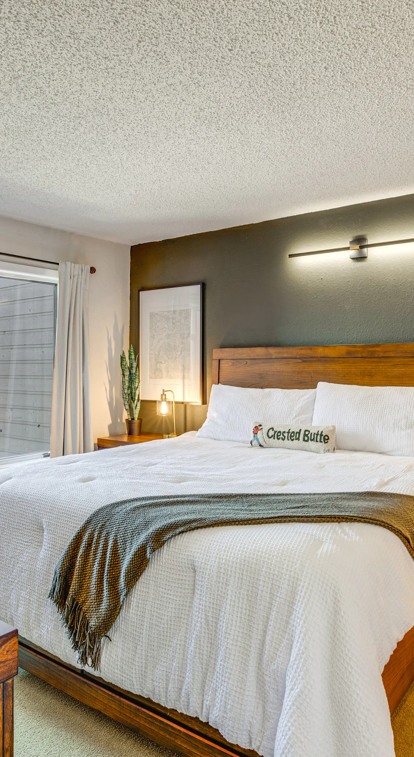 Walk to Lift: Mtn-View Crested Butte Condo w/ Loft