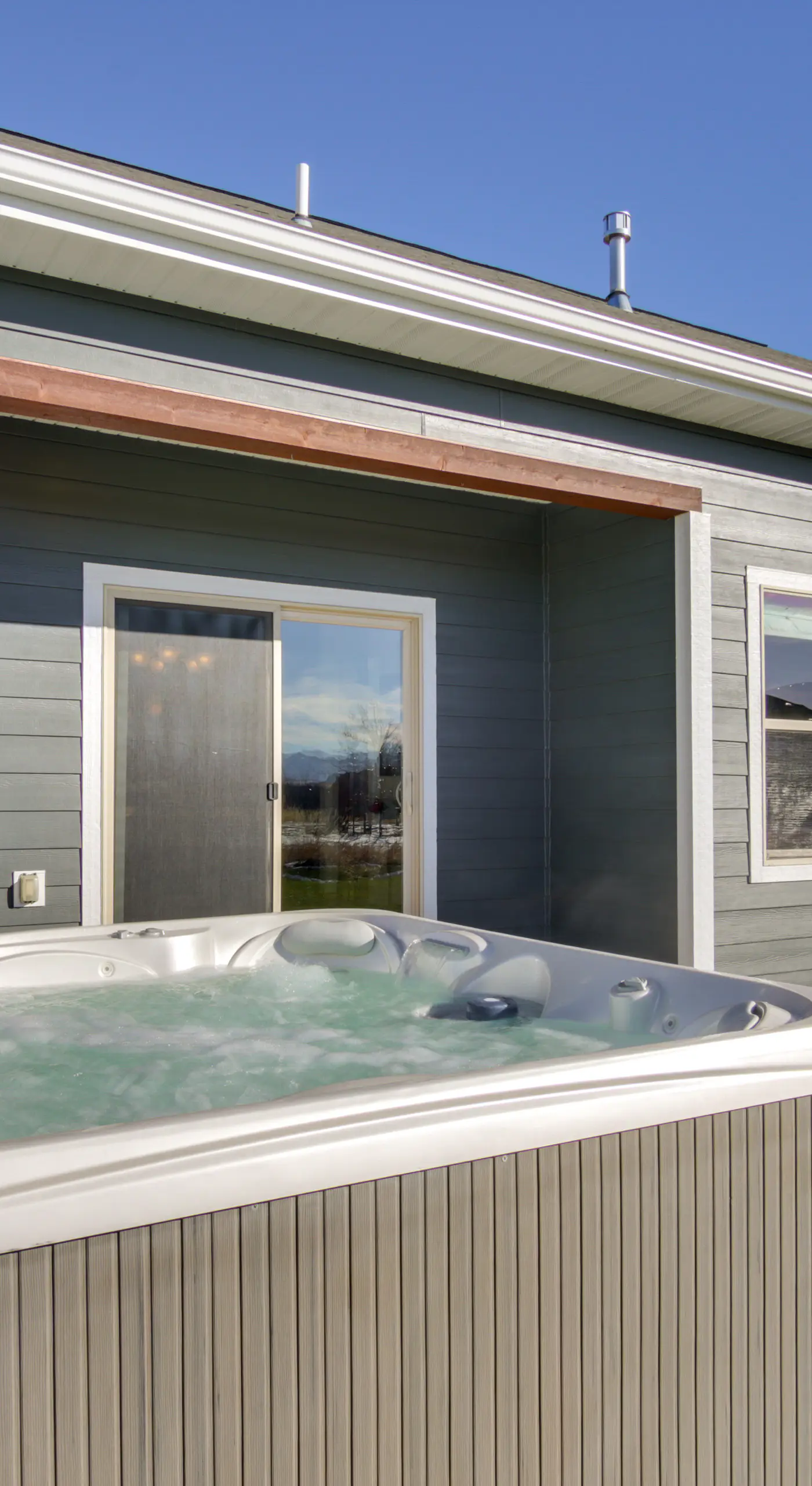 2 Mi to Hot Springs! Group Getaway in Bozeman