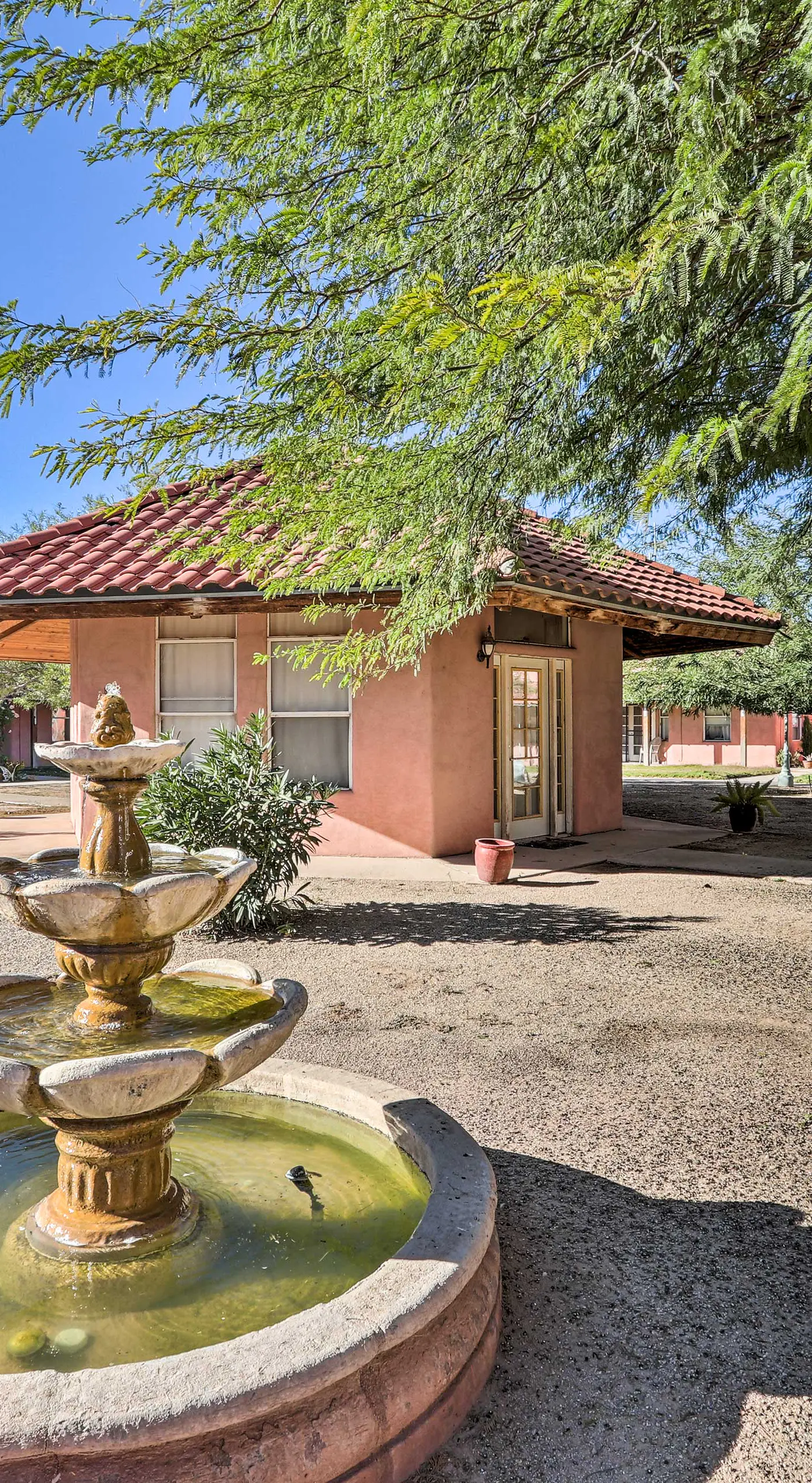 Eloy Desert Oasis w/ Courtyard & Pool Access!