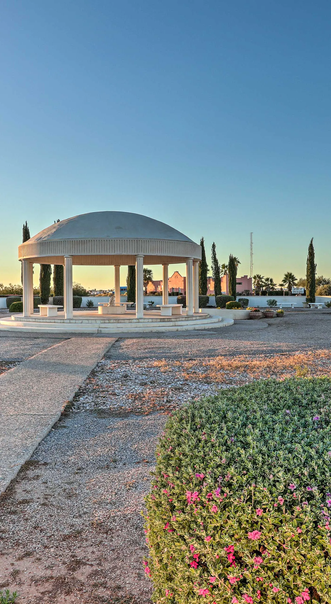 Eloy Desert Oasis w/ Courtyard & Pool Access!