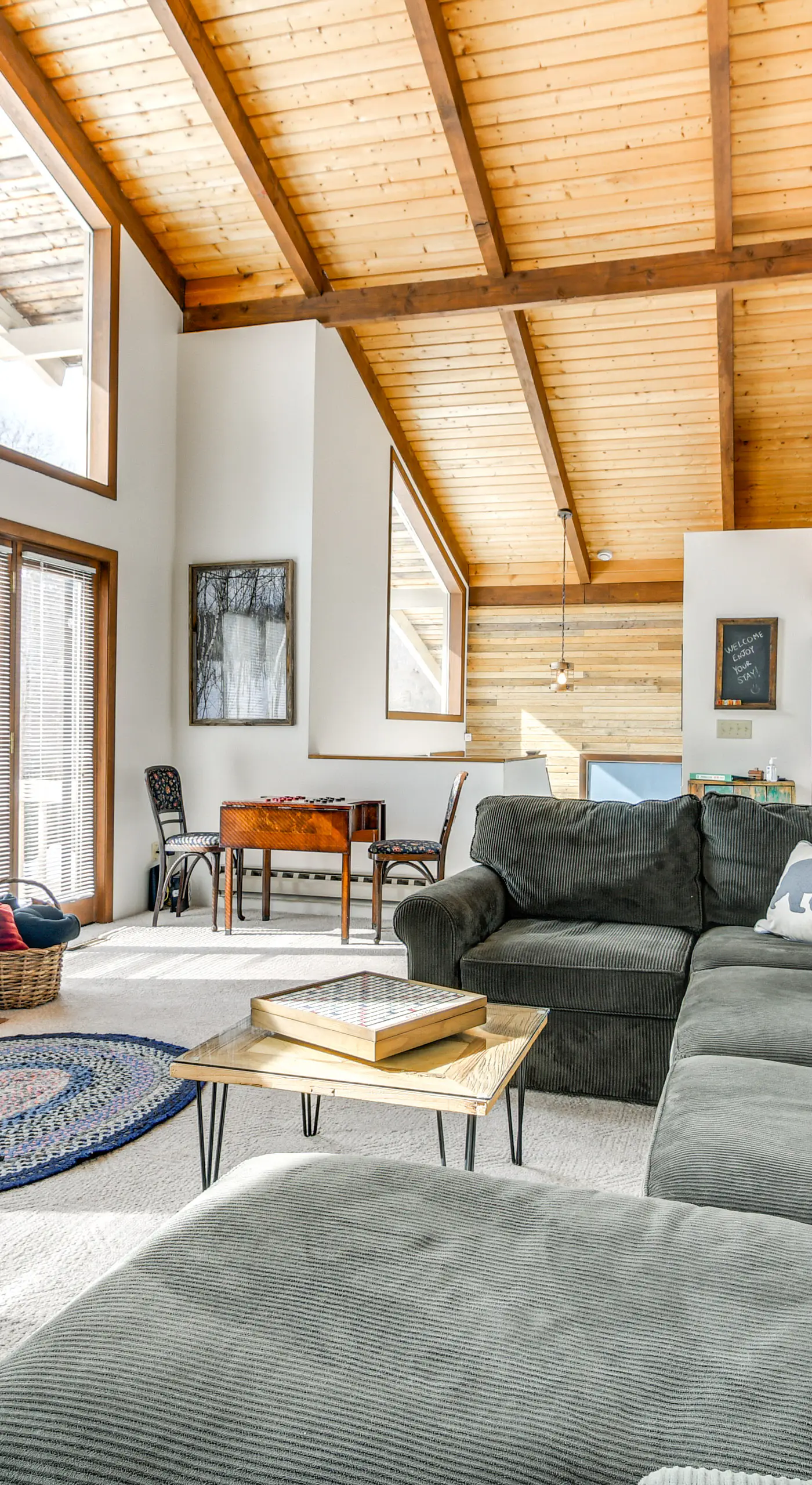 Ski, Game & Grill: Family Retreat in Glen