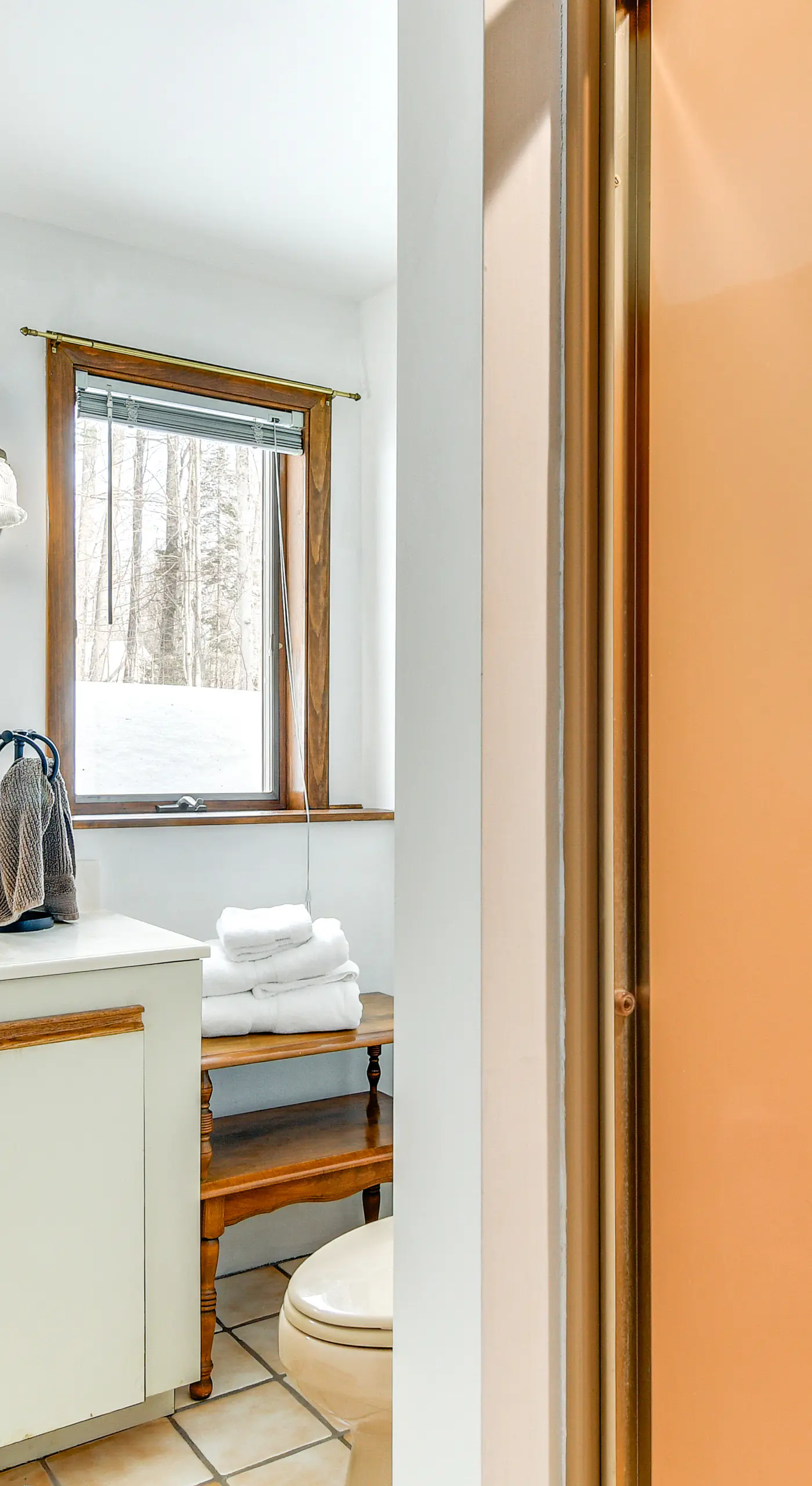 Ski, Game & Grill: Family Retreat in Glen