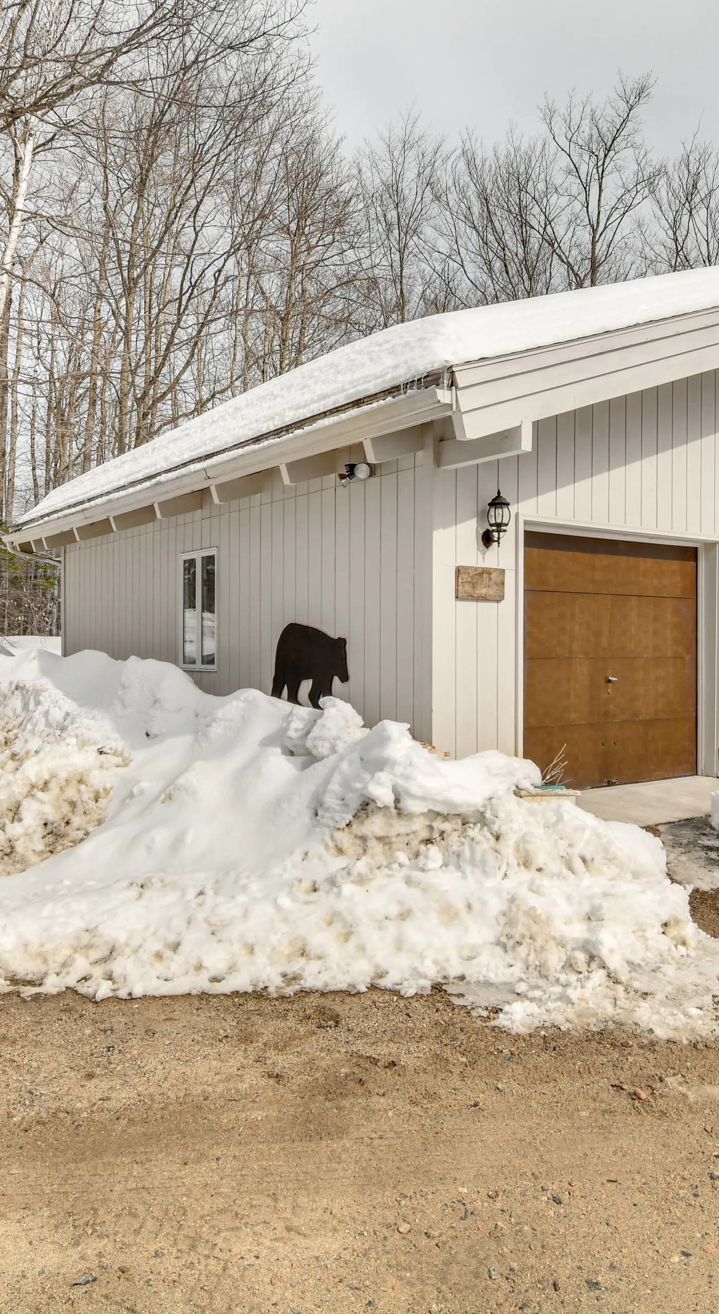 Ski, Game & Grill: Family Retreat in Glen