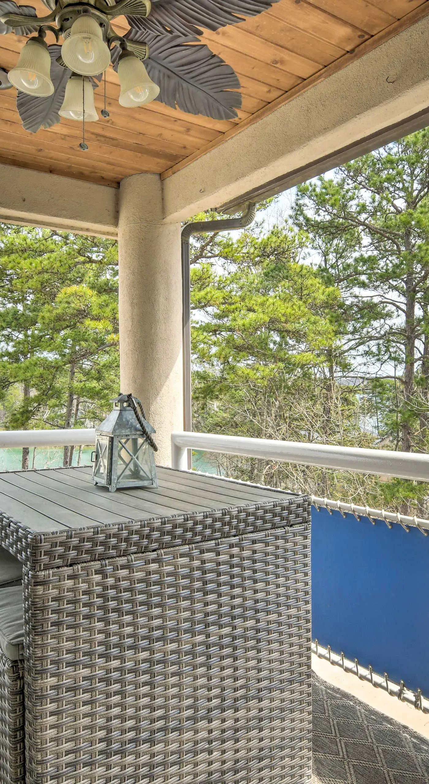 Lake Keowee Resort Condo w/ Balcony & Pool Access!