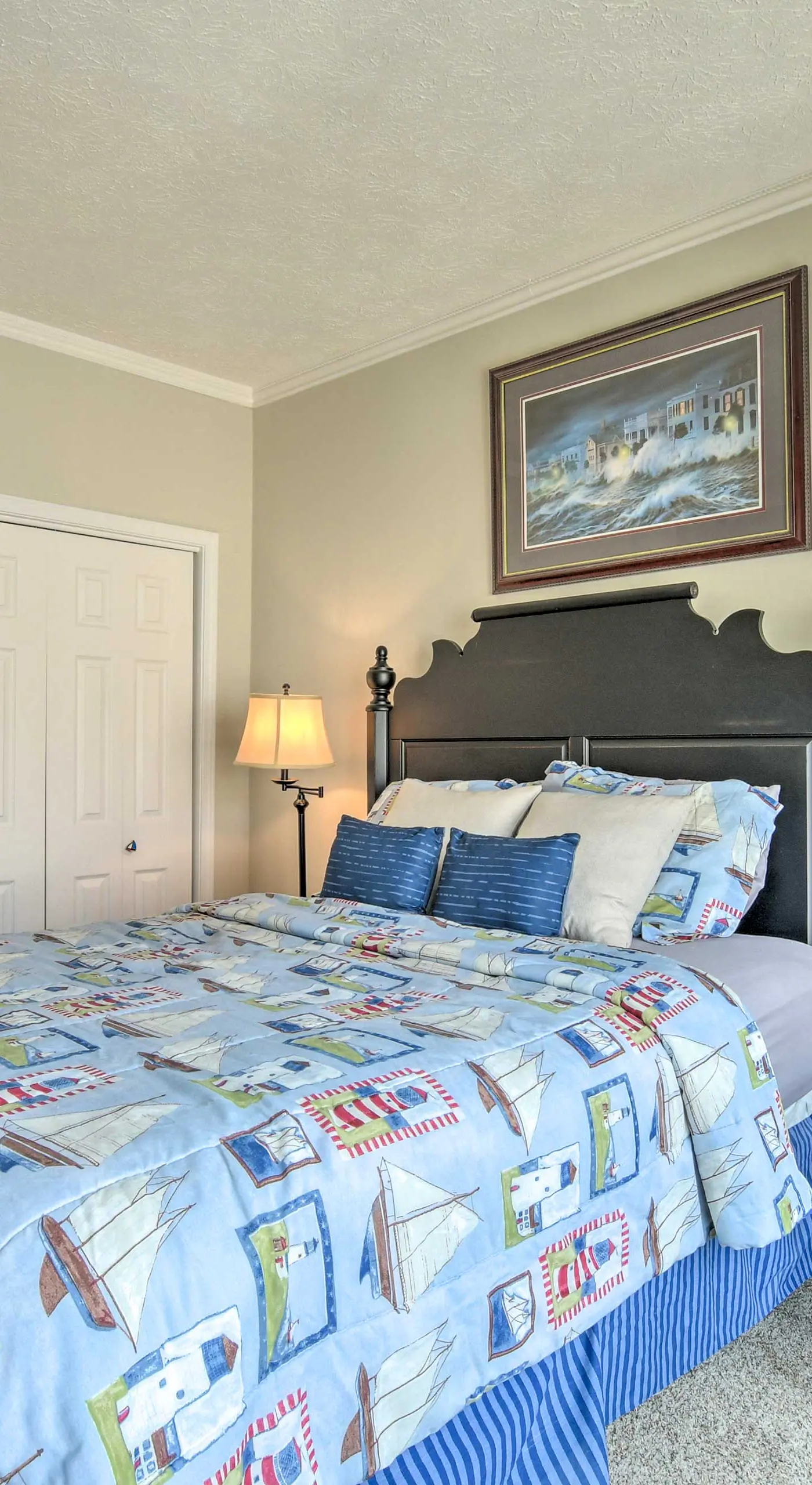 Lake Keowee Resort Condo w/ Balcony & Pool Access!