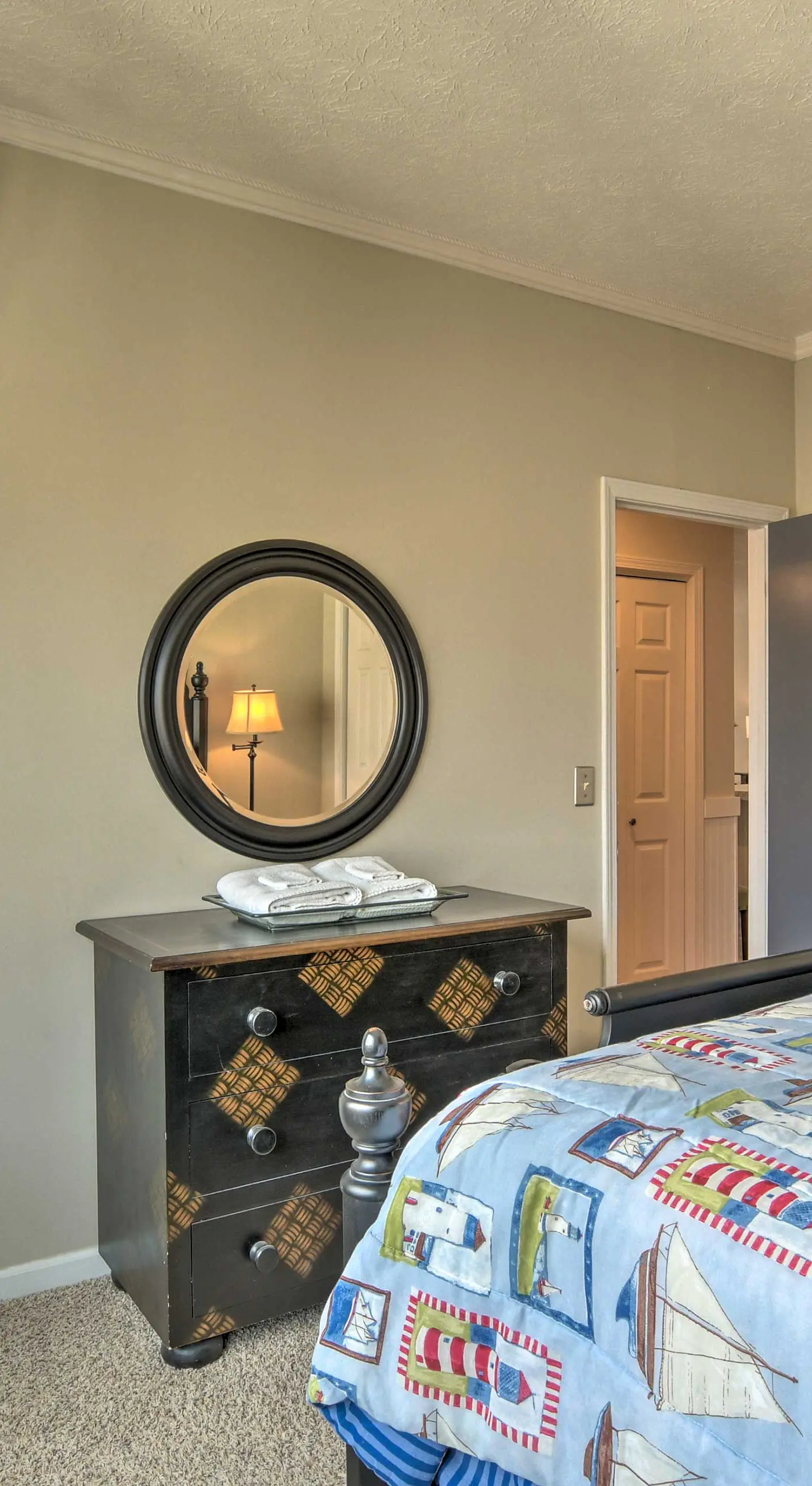 Lake Keowee Resort Condo w/ Balcony & Pool Access!