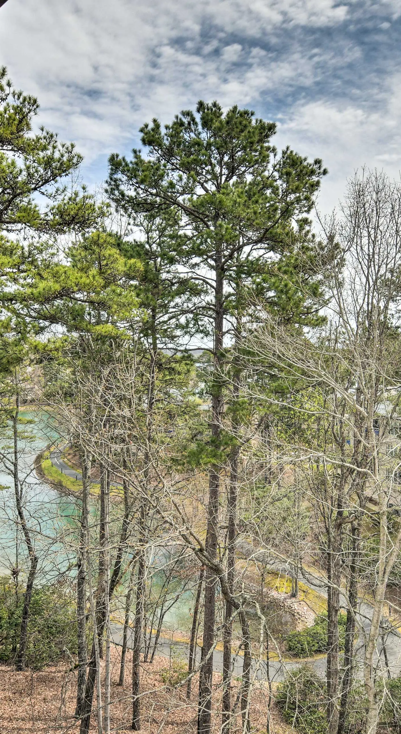Lake Keowee Resort Condo w/ Balcony & Pool Access!
