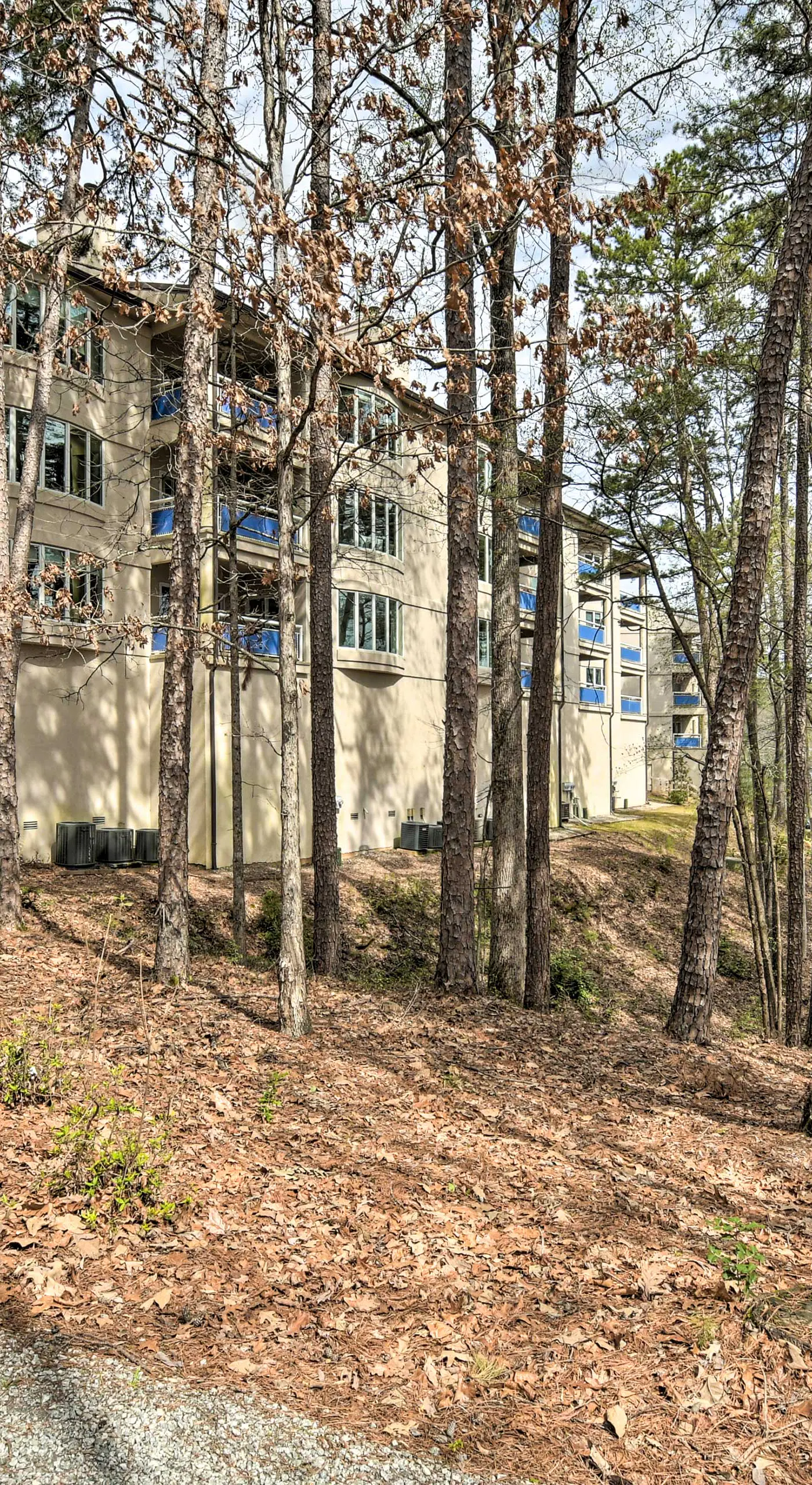 Lake Keowee Resort Condo w/ Balcony & Pool Access!