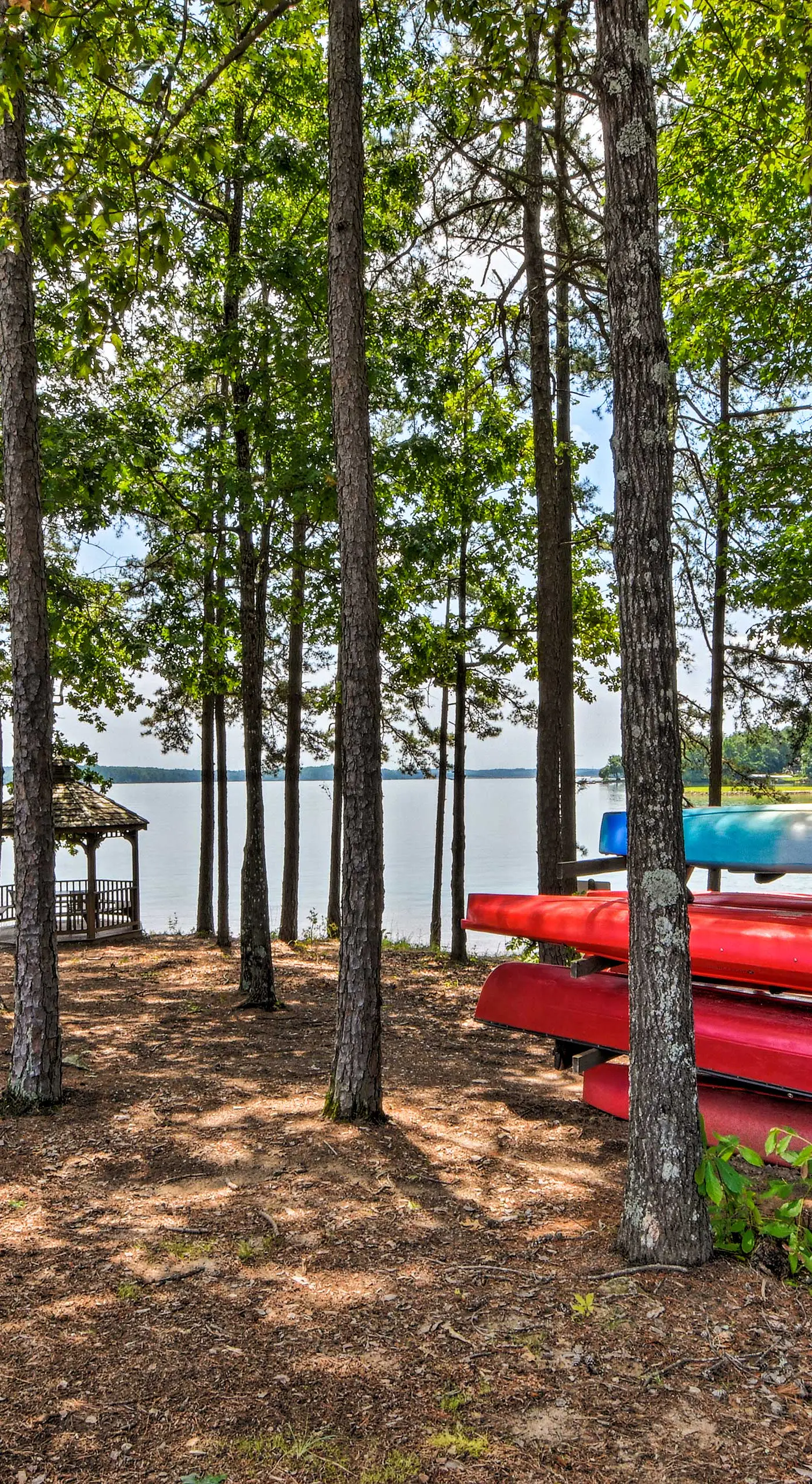 Lake Keowee Resort Condo w/ Balcony & Pool Access!